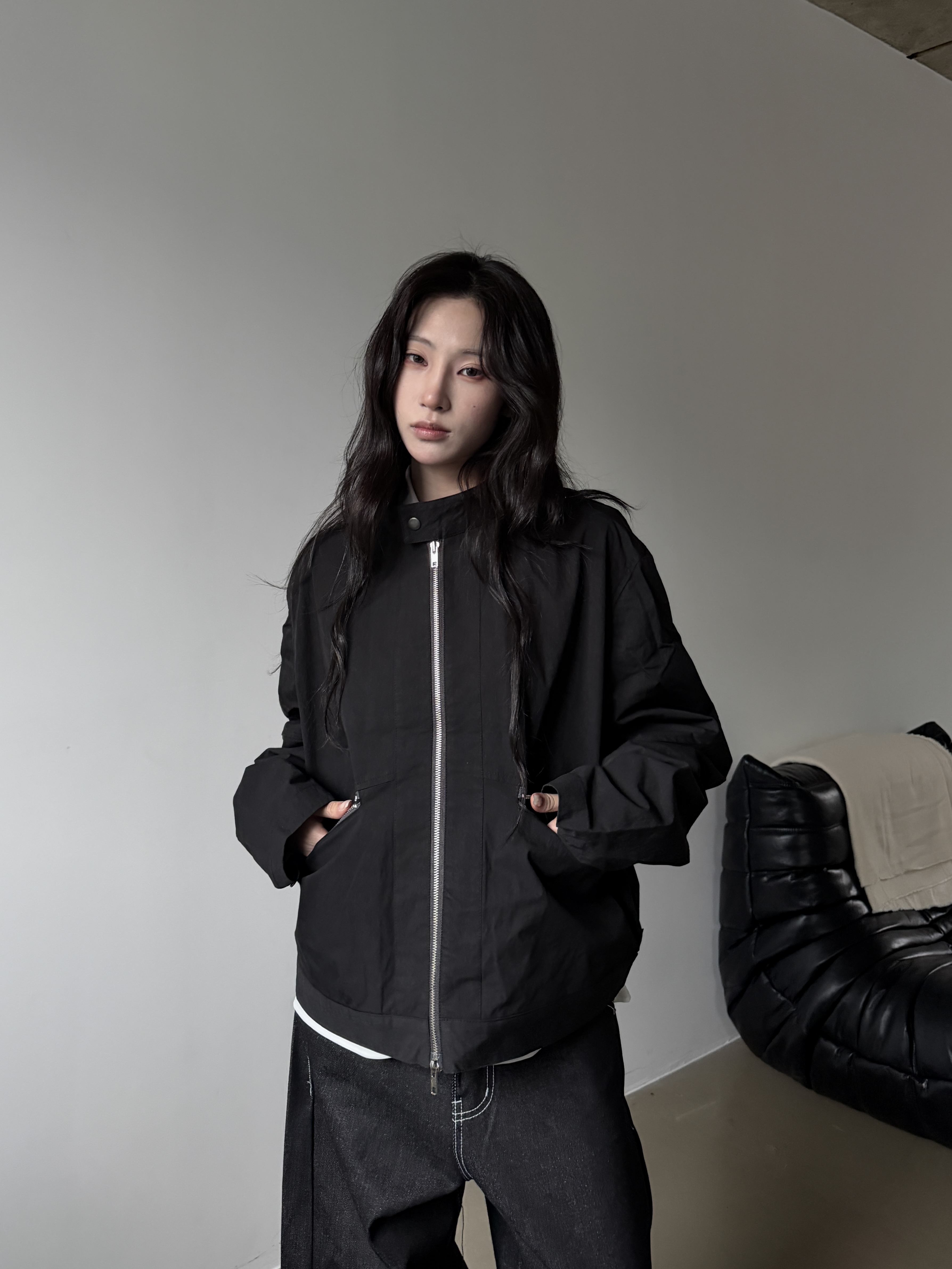 BOXY 立領拉鍊 微寬短版 尼龍機車夾克