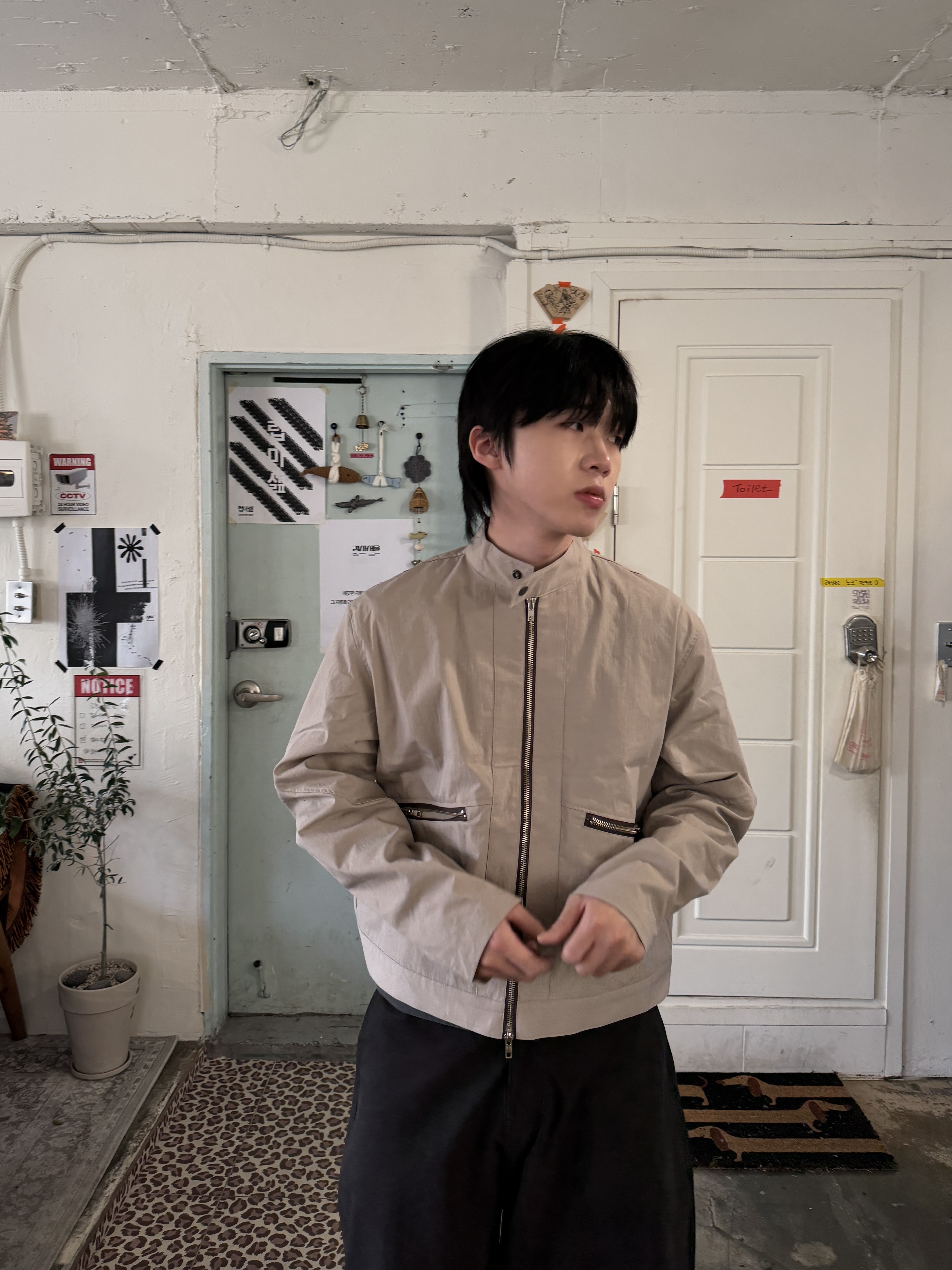 BOXY 立領拉鍊 微寬短版 尼龍機車夾克