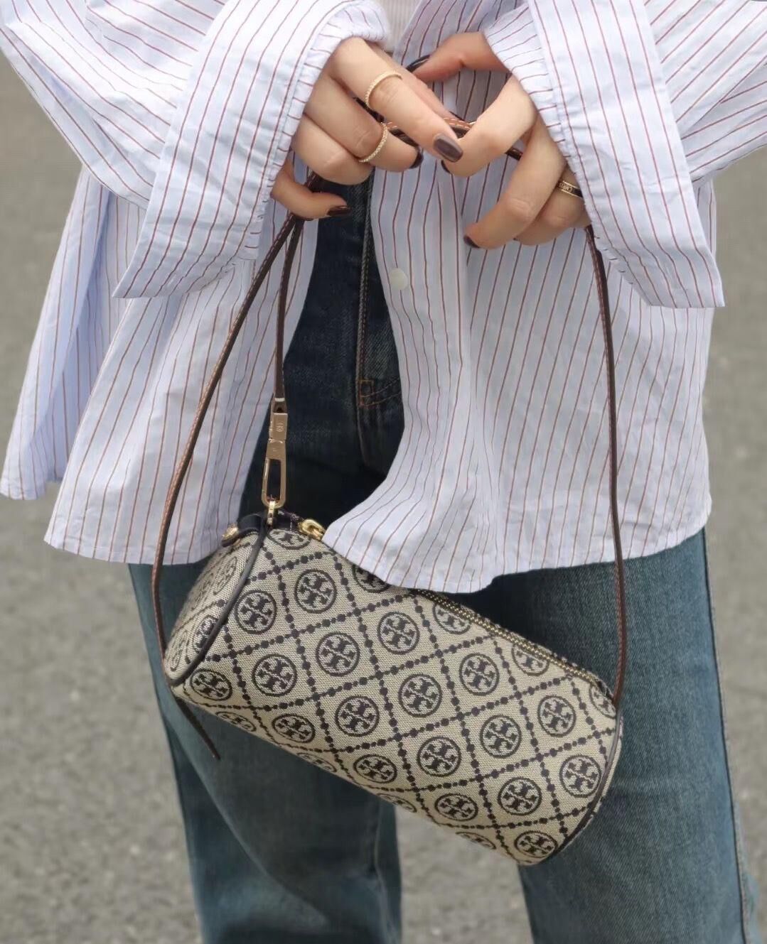 LYS01554 Tory Burch T Monogram緹花圓筒包