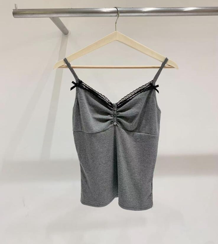 FC05 胸32 -47 長18 $419 (一口價)