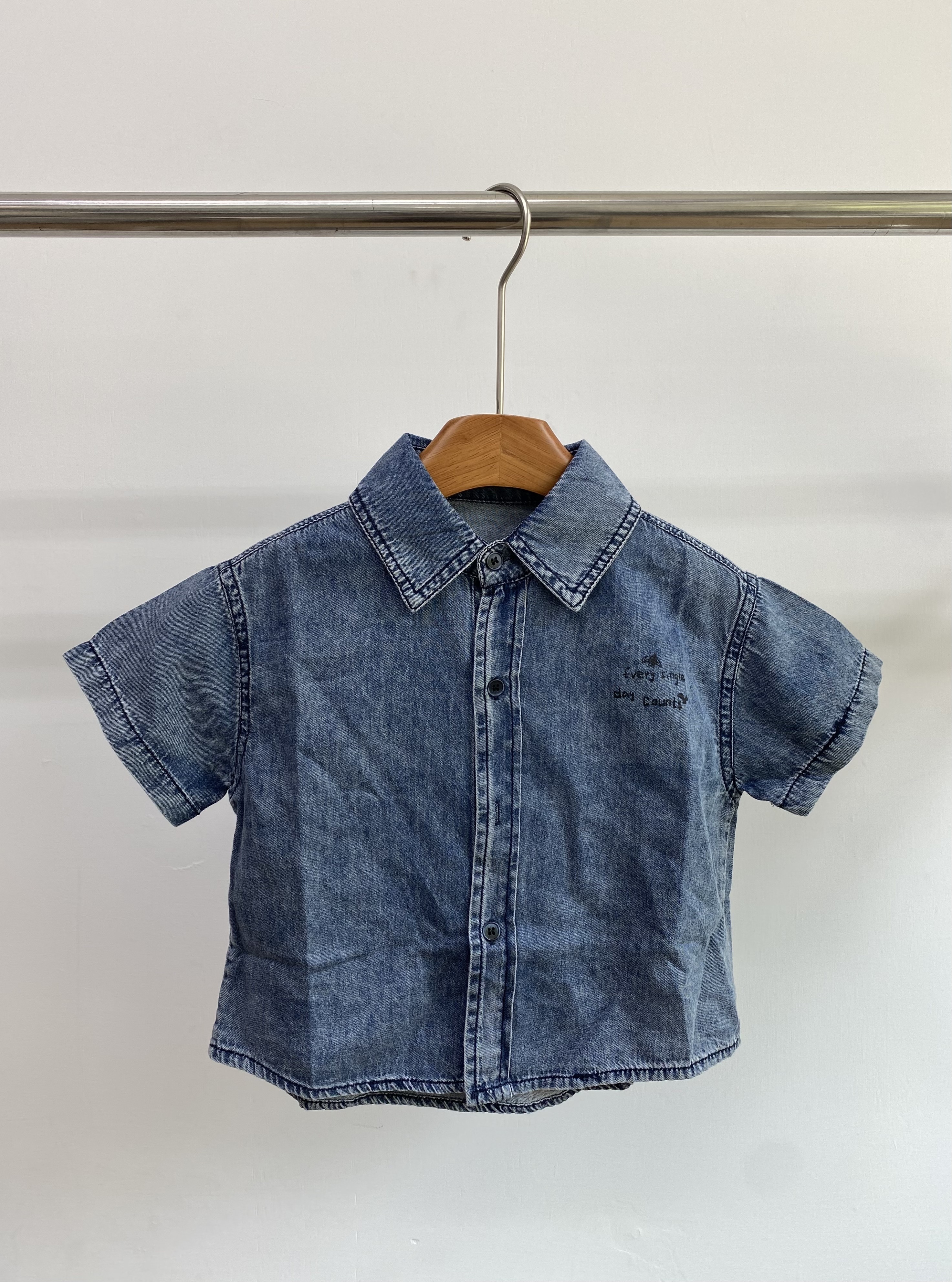 A04471超柔軟牛仔襯衫