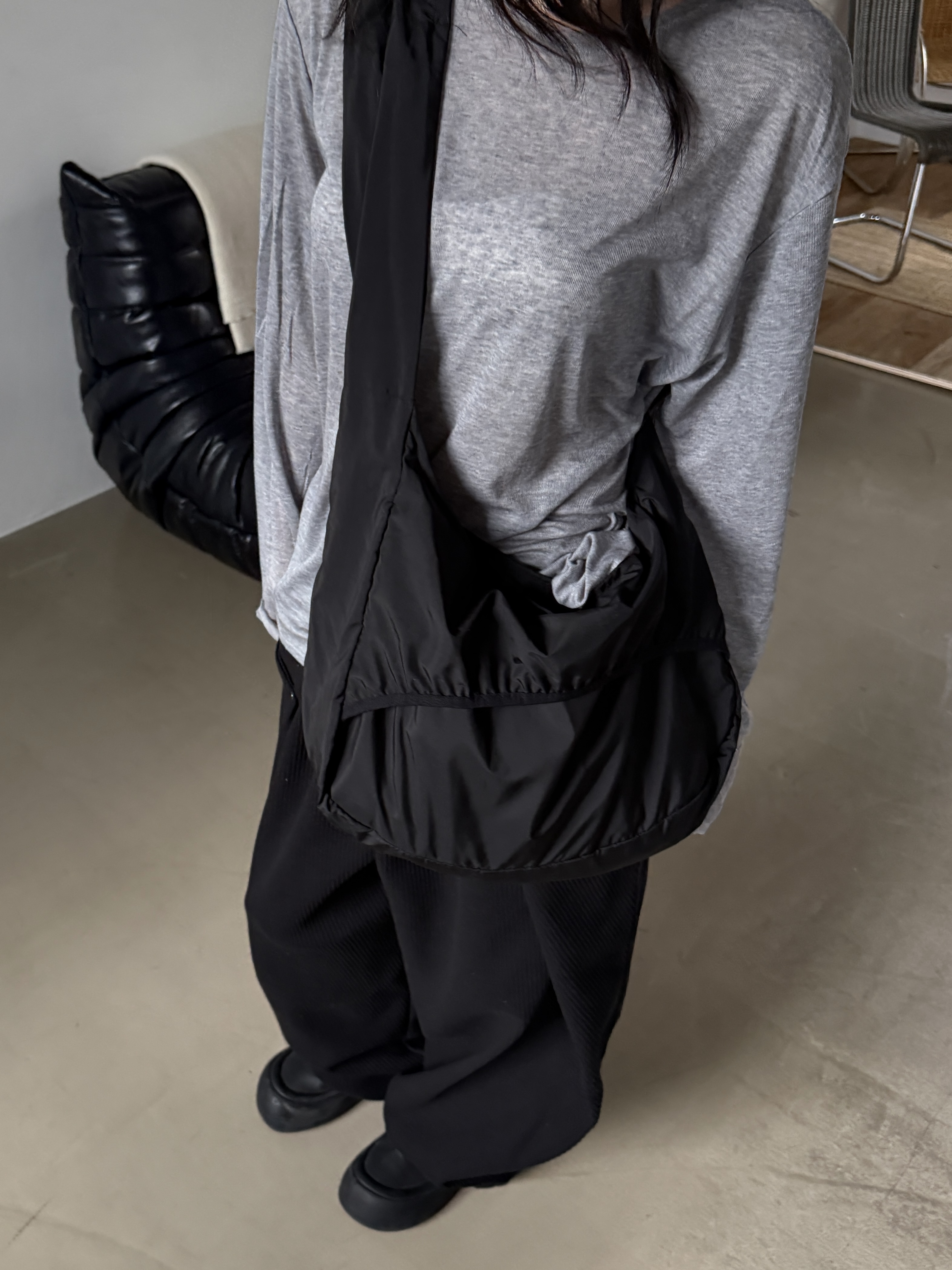 機能輪廓 尼龍軟感斜背包