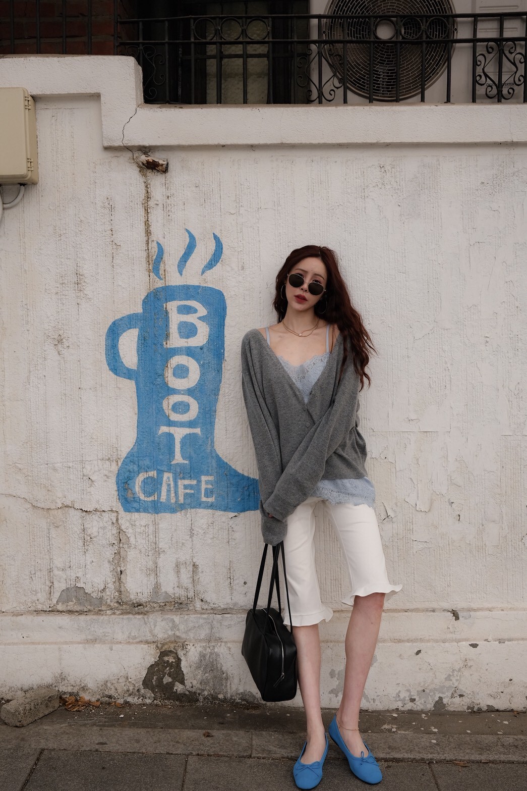 #AF66大Ｖ包釦針織衫(黑/白/灰)