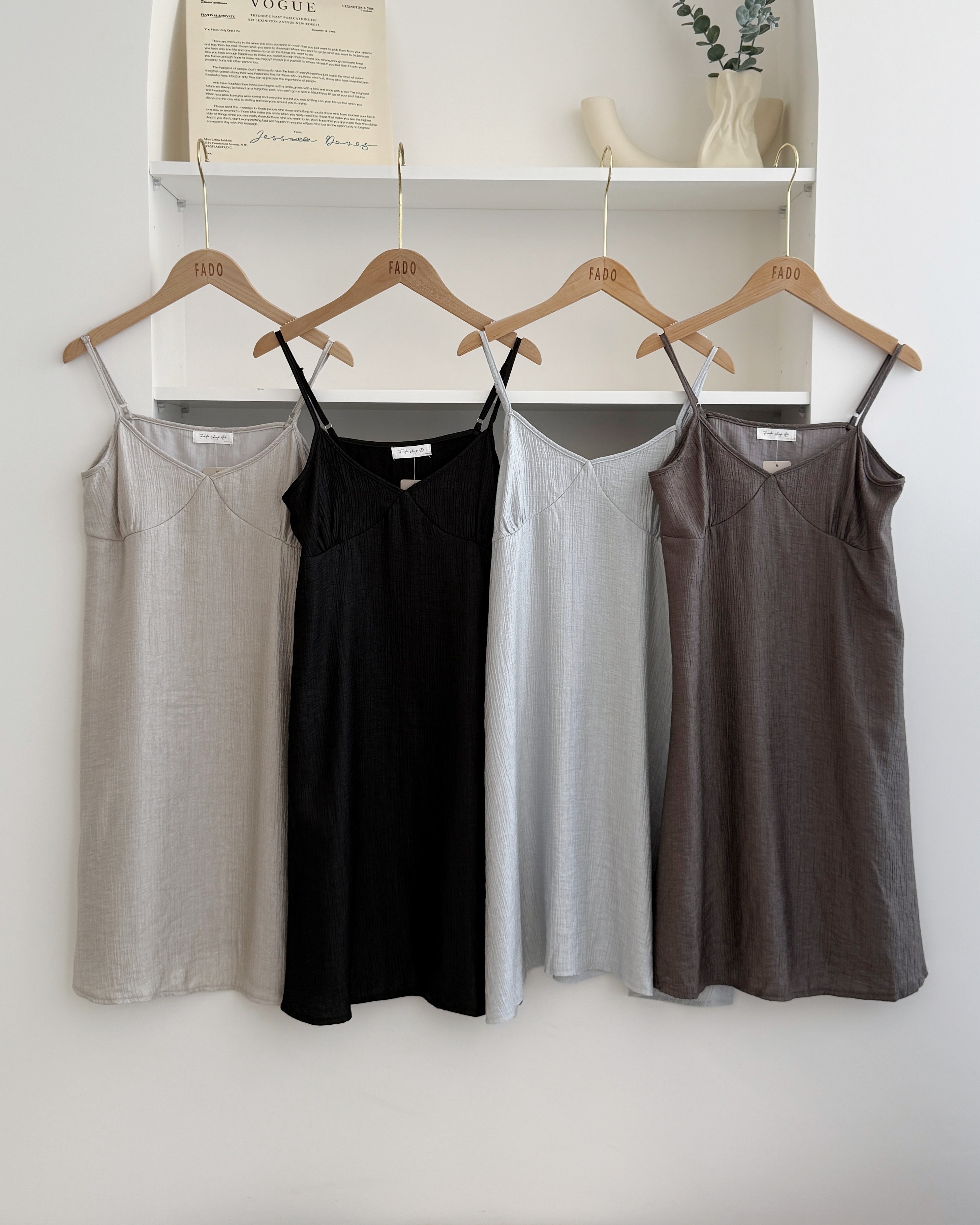 法朵Fado shop｜低調微光🌙水波紋細肩洋裝 6705001 四色