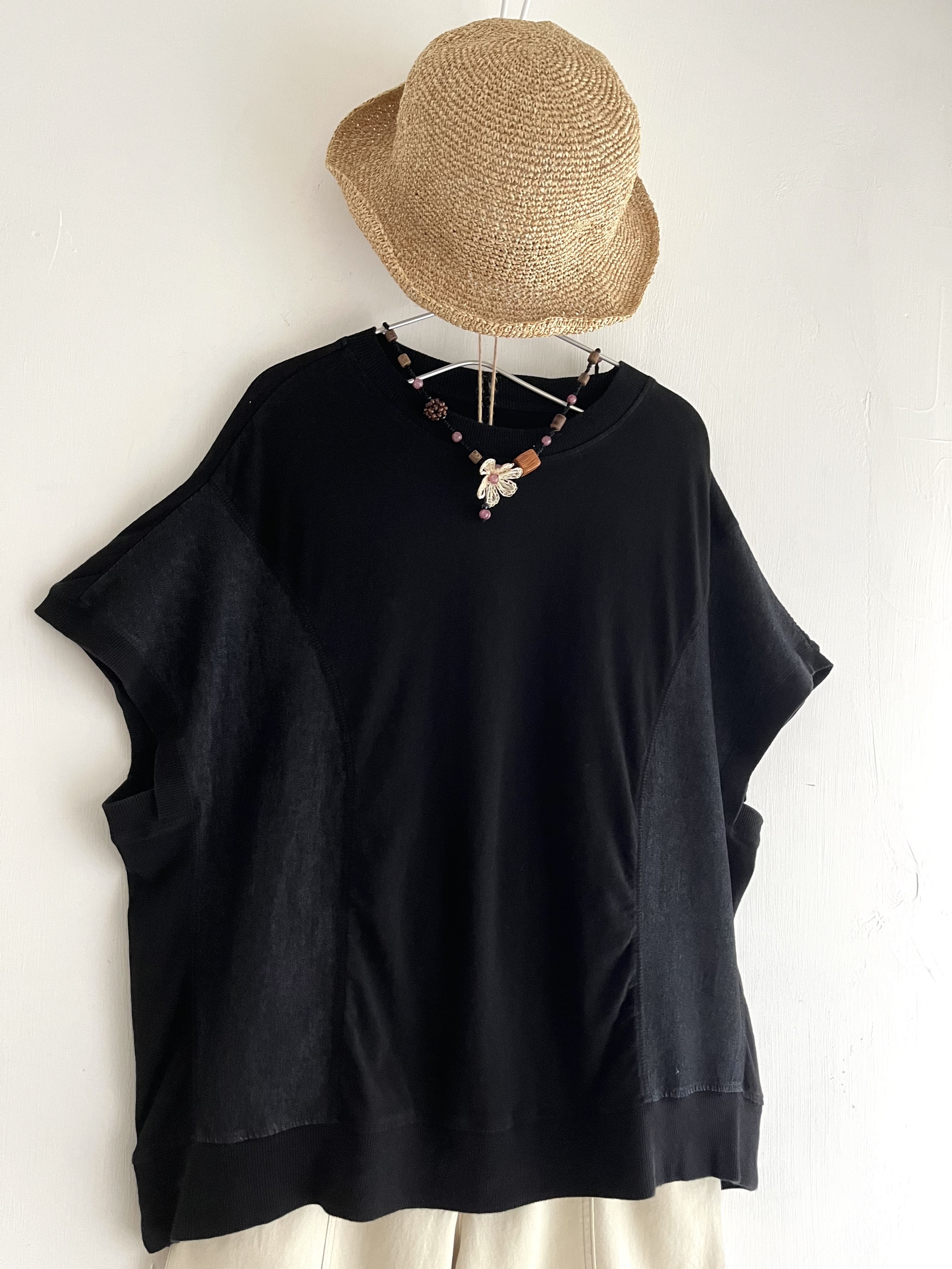 m.m.o.黑色拼布圓領top