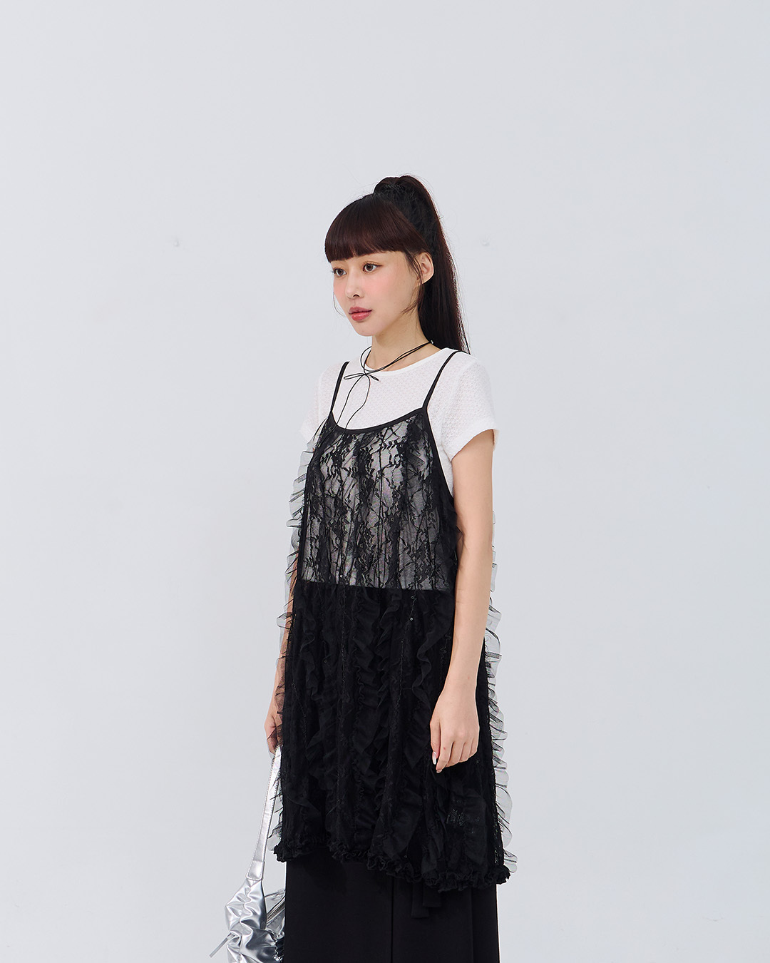 质感蕾丝透肤伞襬细肩罩衫 两色售【01099555】现+预