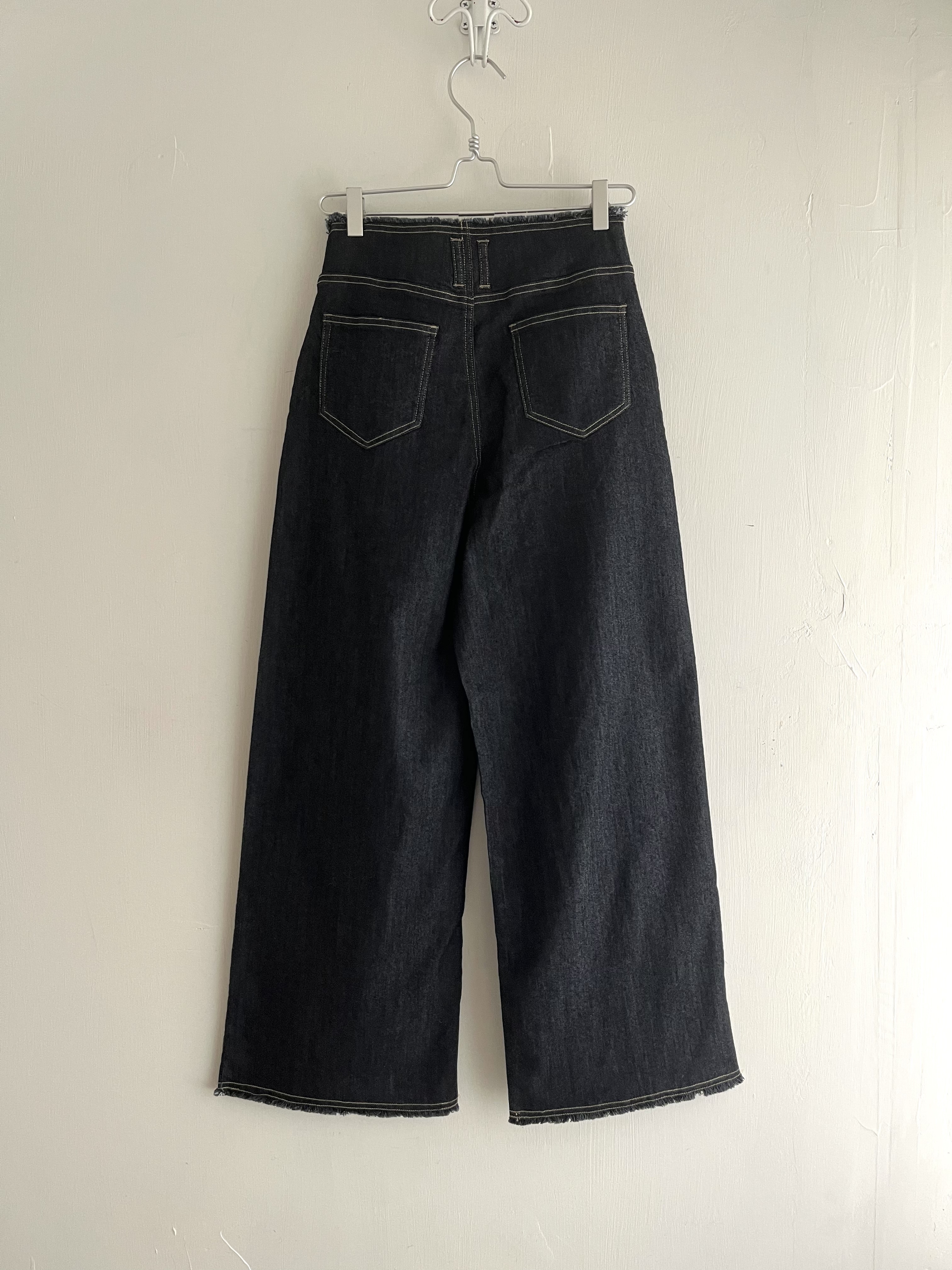 hunch黑色薄料牛仔直腳褲