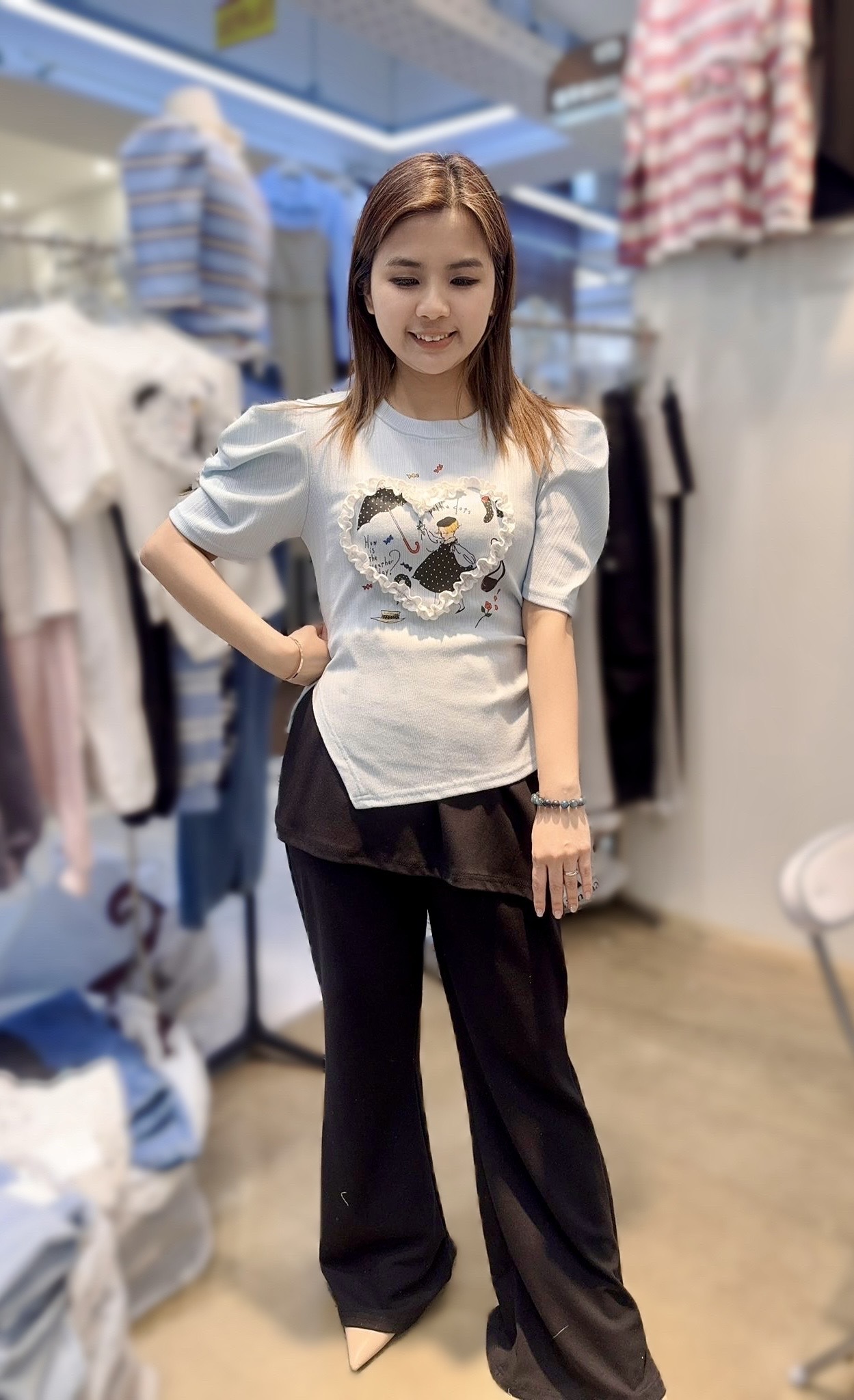 BL09  上身 胸 36-46 長19  $429 (一口價)