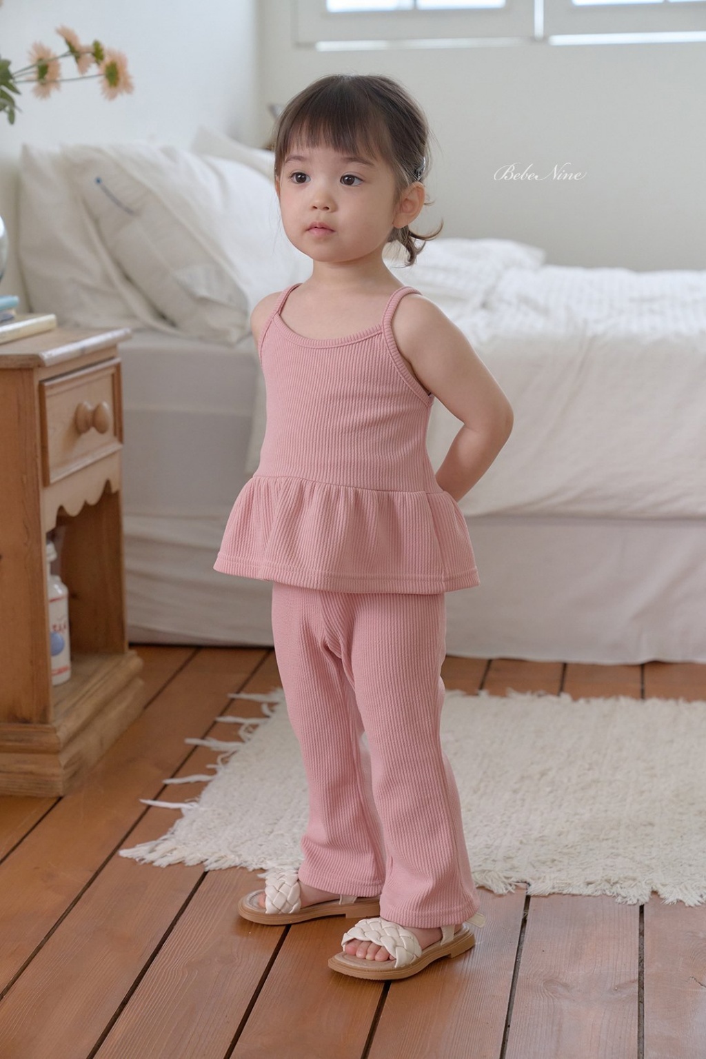 正韓夏bebenine 小童清新色吊帶喇叭褲套裝