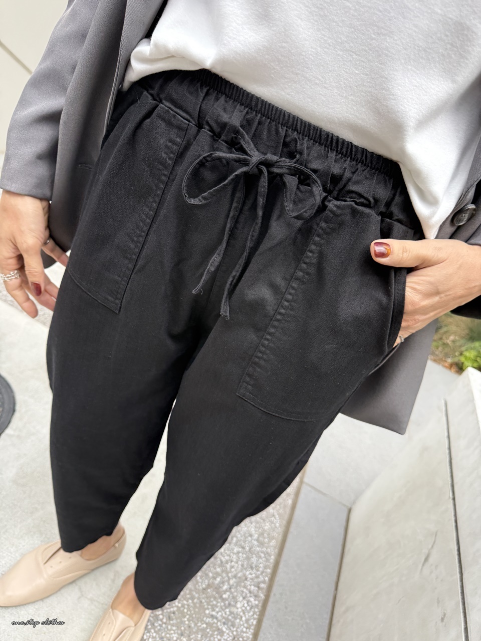 正韓方形口袋棉麻抽繩休閒褲 (黑)