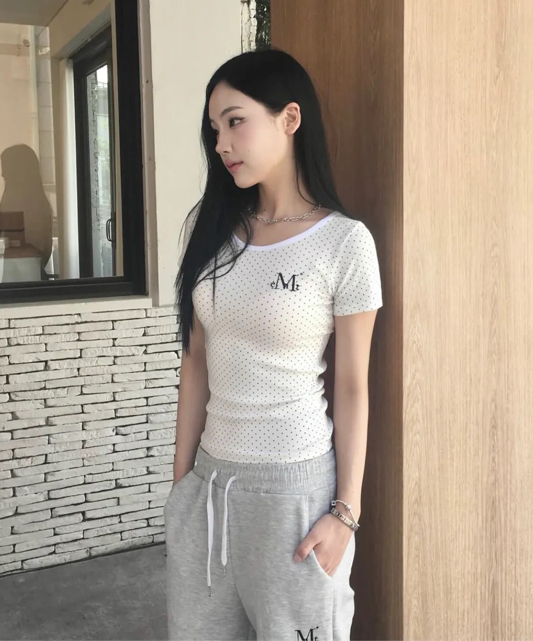 MUCENT 點點圓領踢 合身短袖 波點