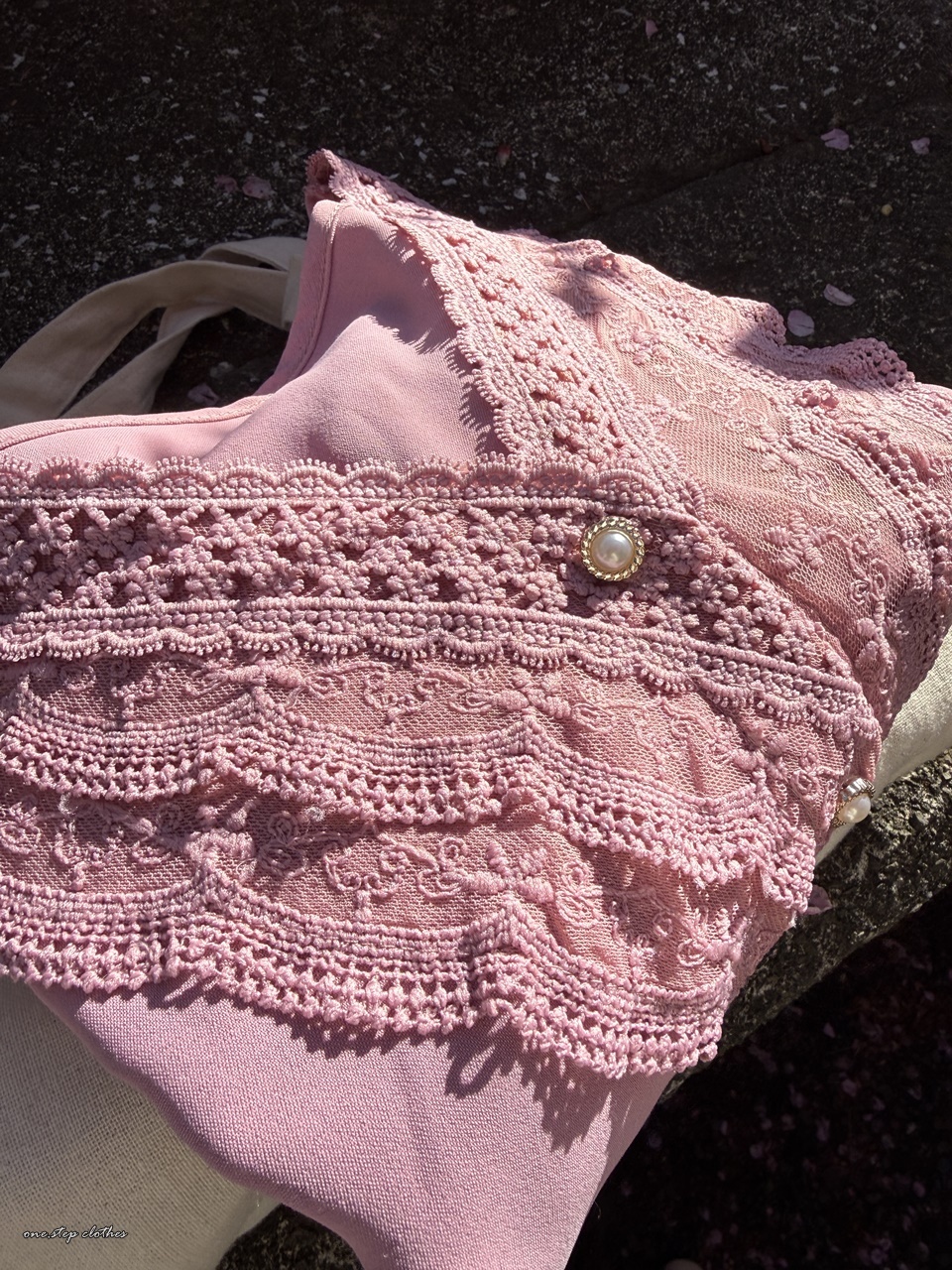 正韓優雅V蕾絲雪紡上衣 (粉)