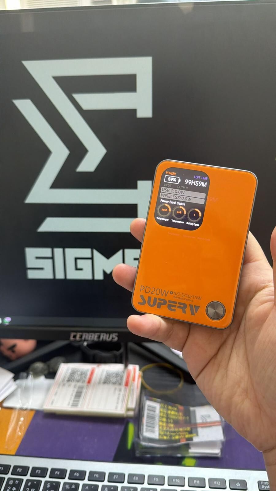 【直播】FF031703 SUPERV PB-11 10000mAh 磁吸帶屏行動電源 (Qr code CCC認證版)