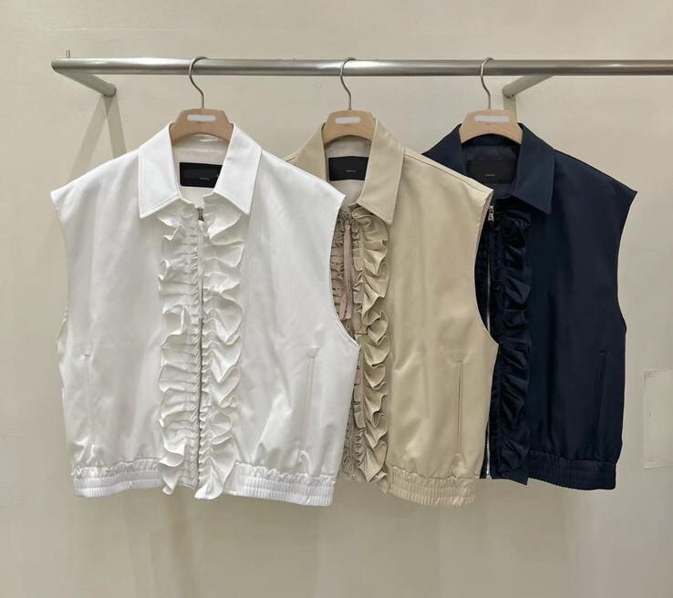 ME17 胸 48長21 $ 699  (一口價)