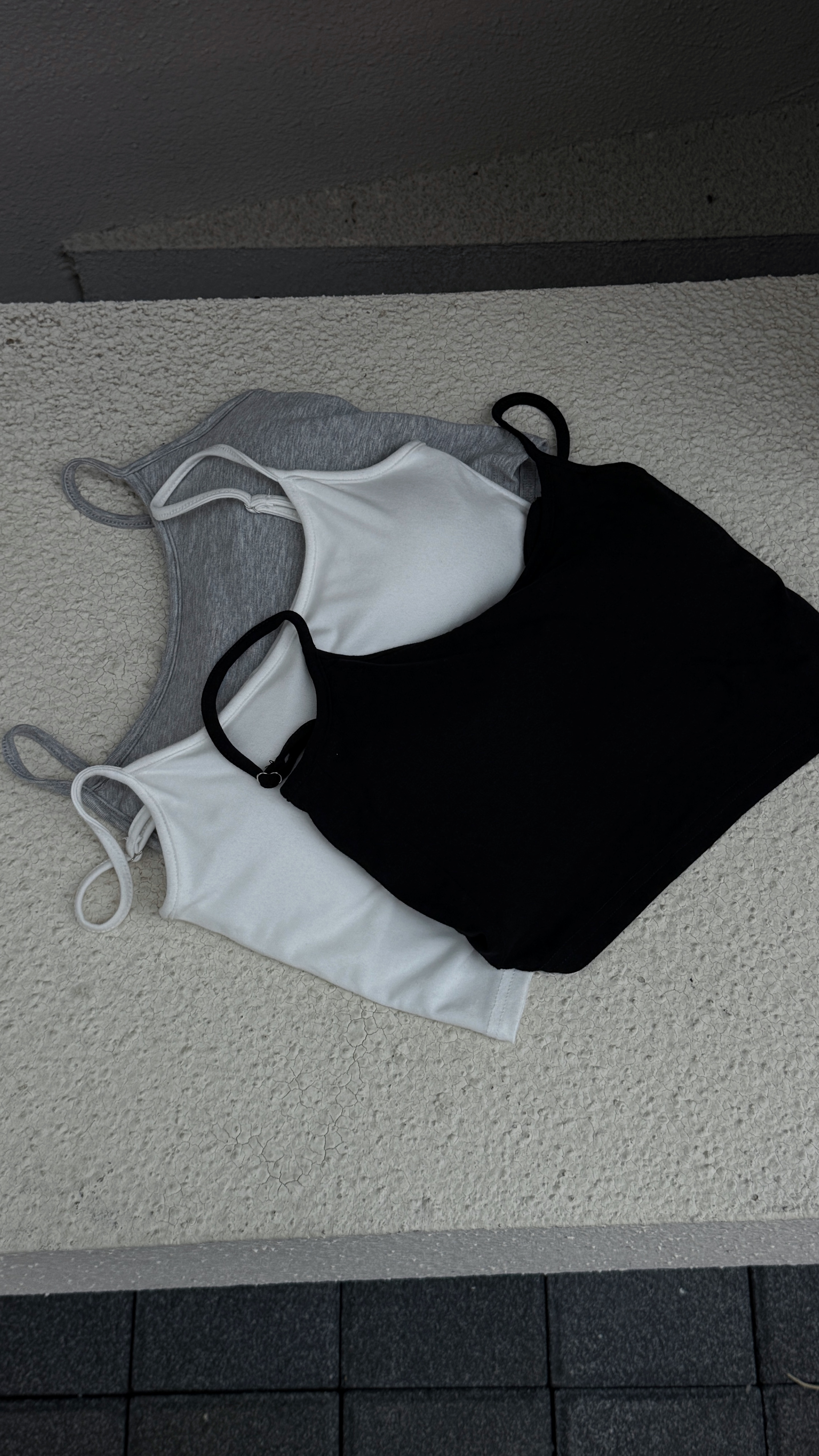 必包色！！夏季必備調節釦bra top ( 3 colors )