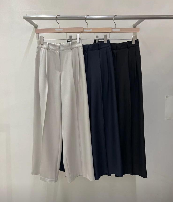 ME22  褲 腰25-32  HIP 48  長38   $499 (一口價)