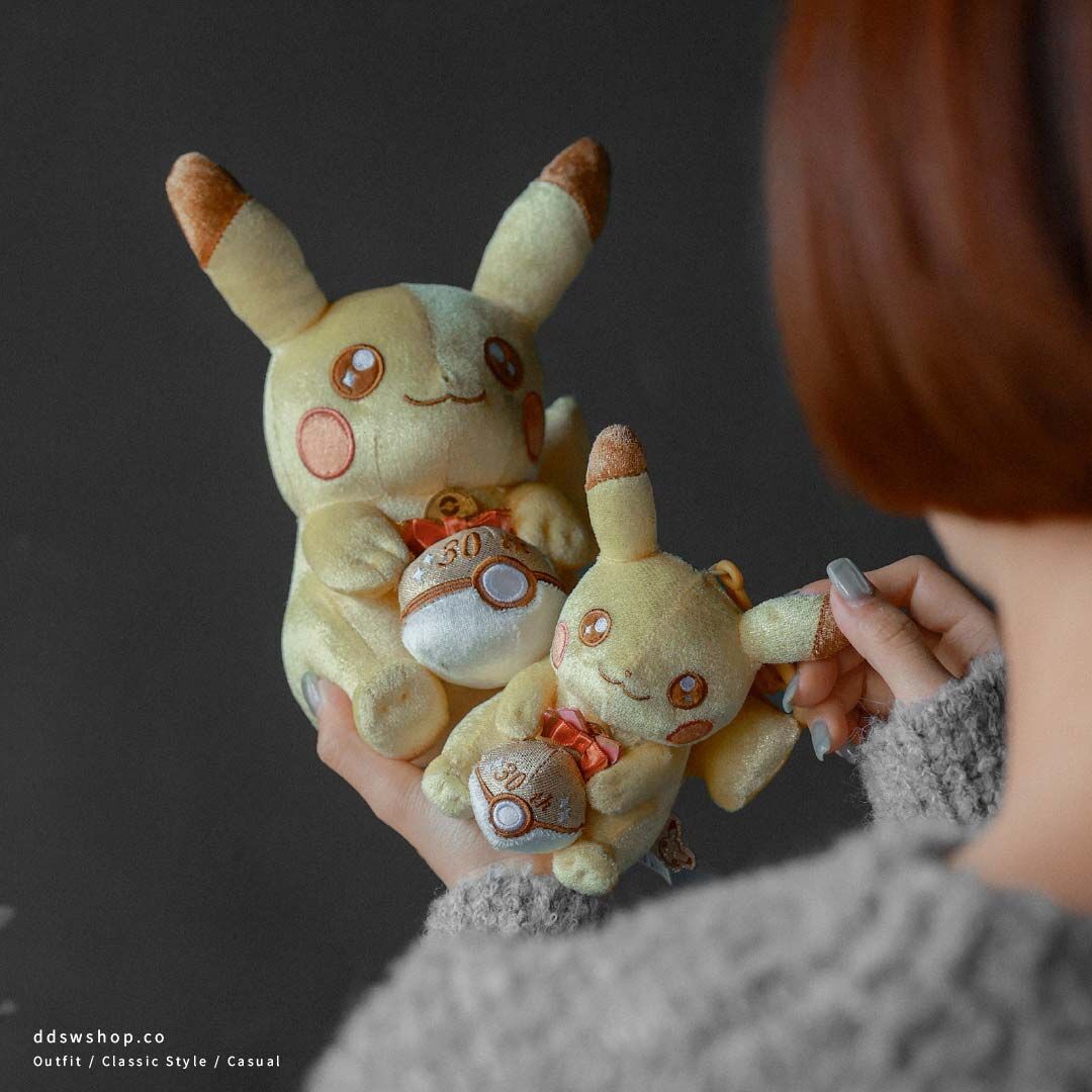 “現貨”  Pokémon 30週年紀念款 皮卡丘 玩偶/吊飾