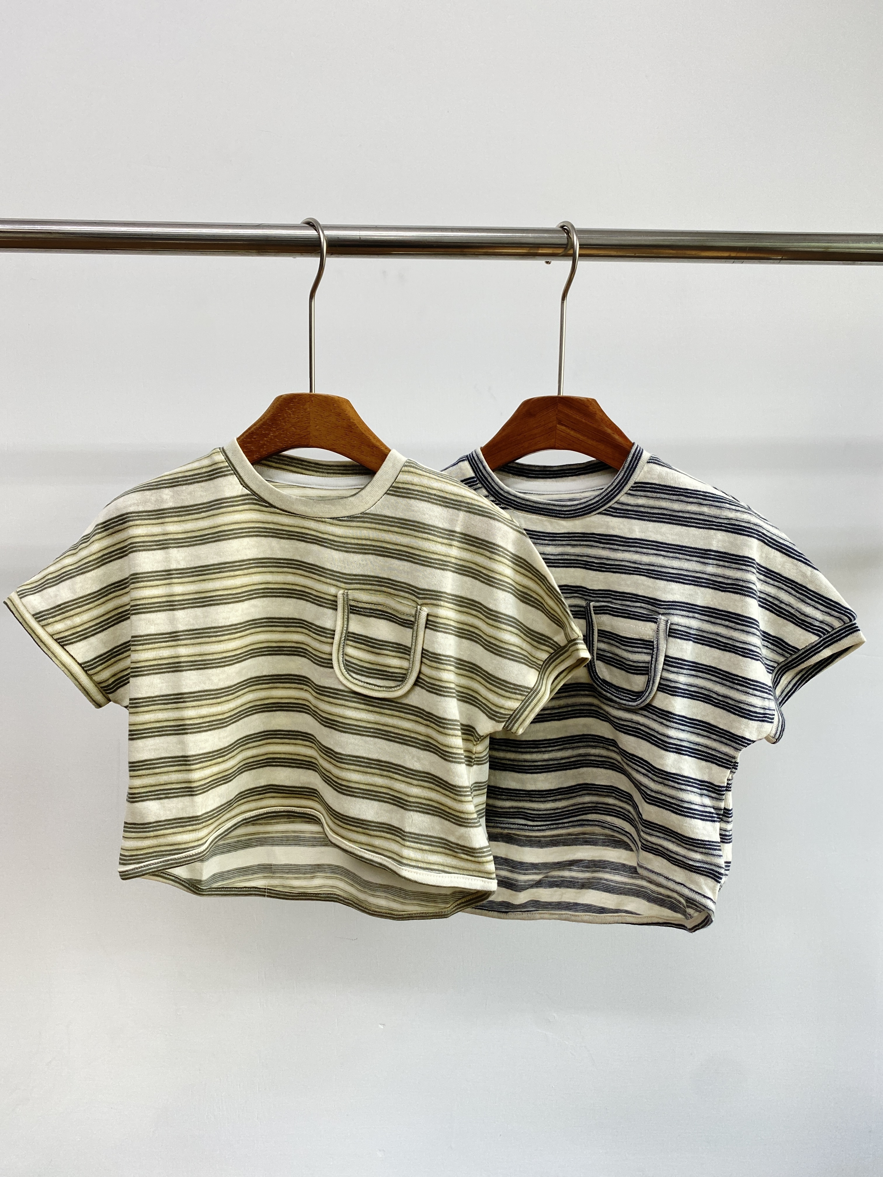 A04488口袋條紋上衣