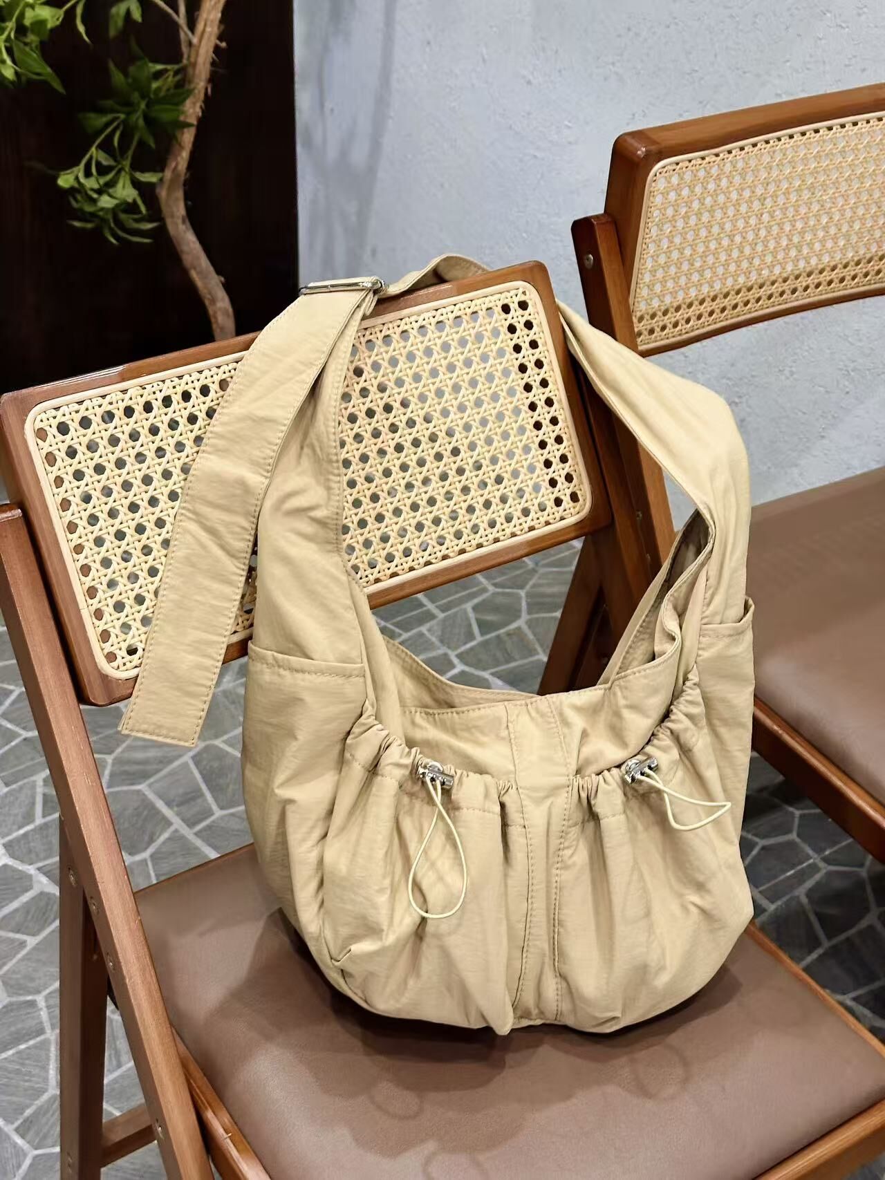 Kano Nylon Bag Khaki - D117KHA