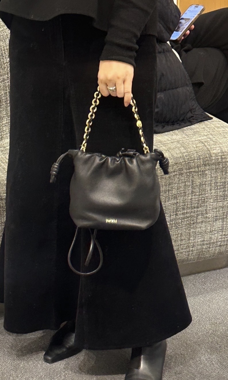 Loewe Mini Flamenco Purse 黑色