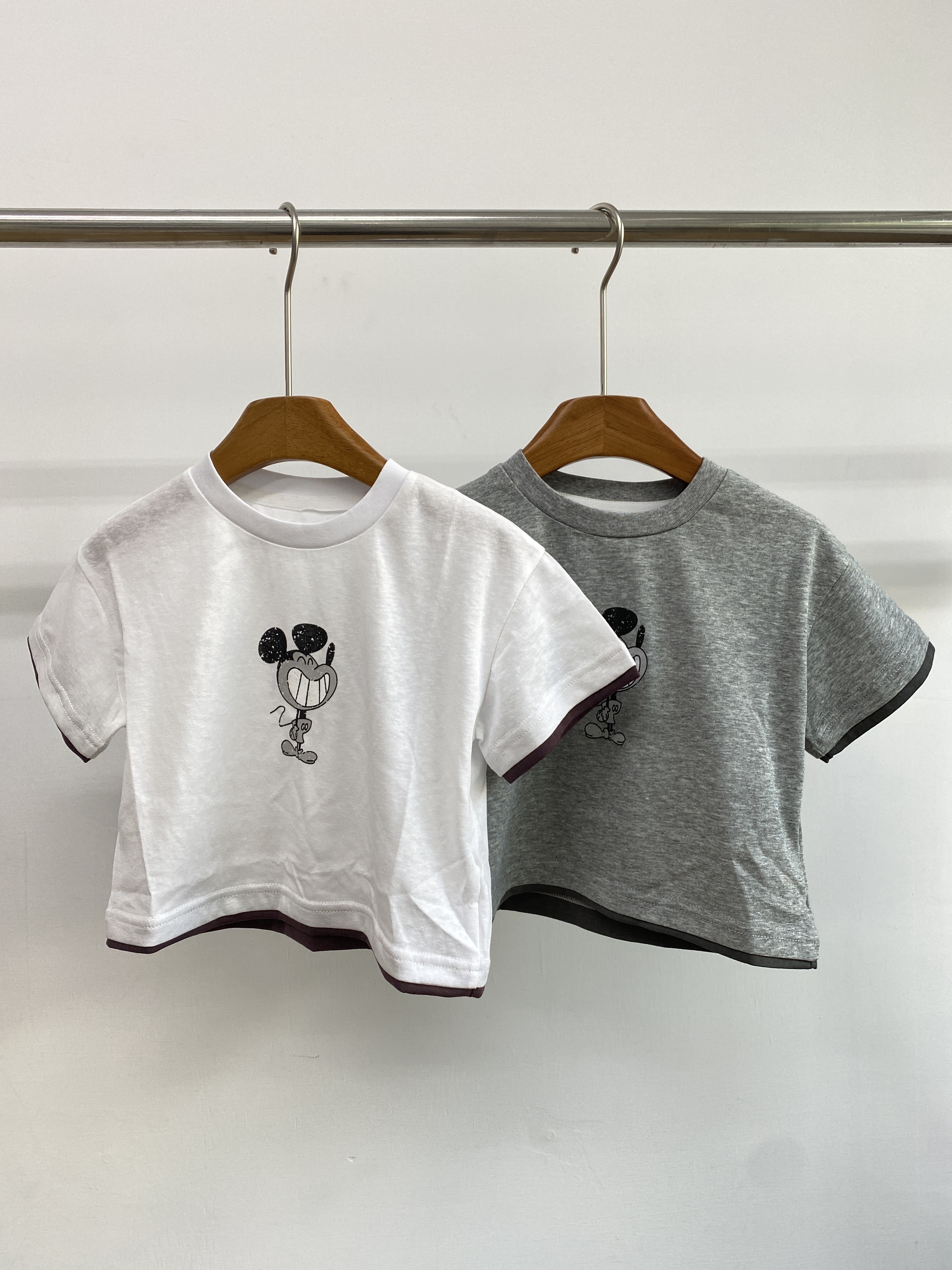 A04491米奇撞色拼接上衣