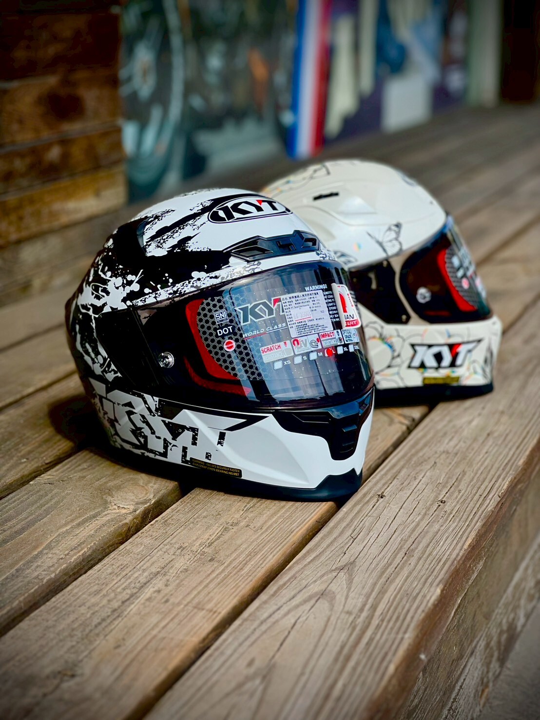 KYT STRIKER 彩繪 #N 白 全罩 亞洲版