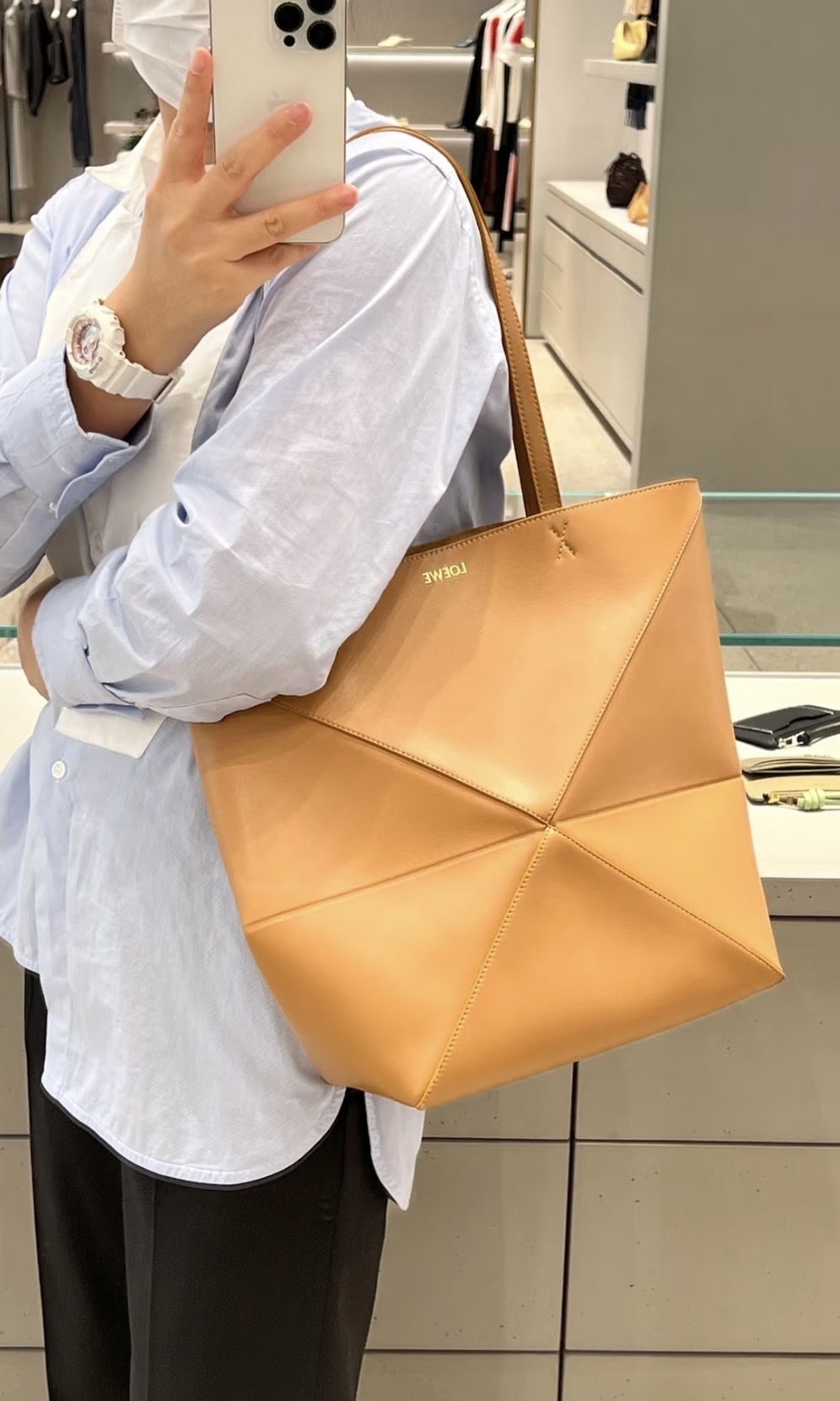 Loewe Puzzle Fold Tote Bag中號 沙色