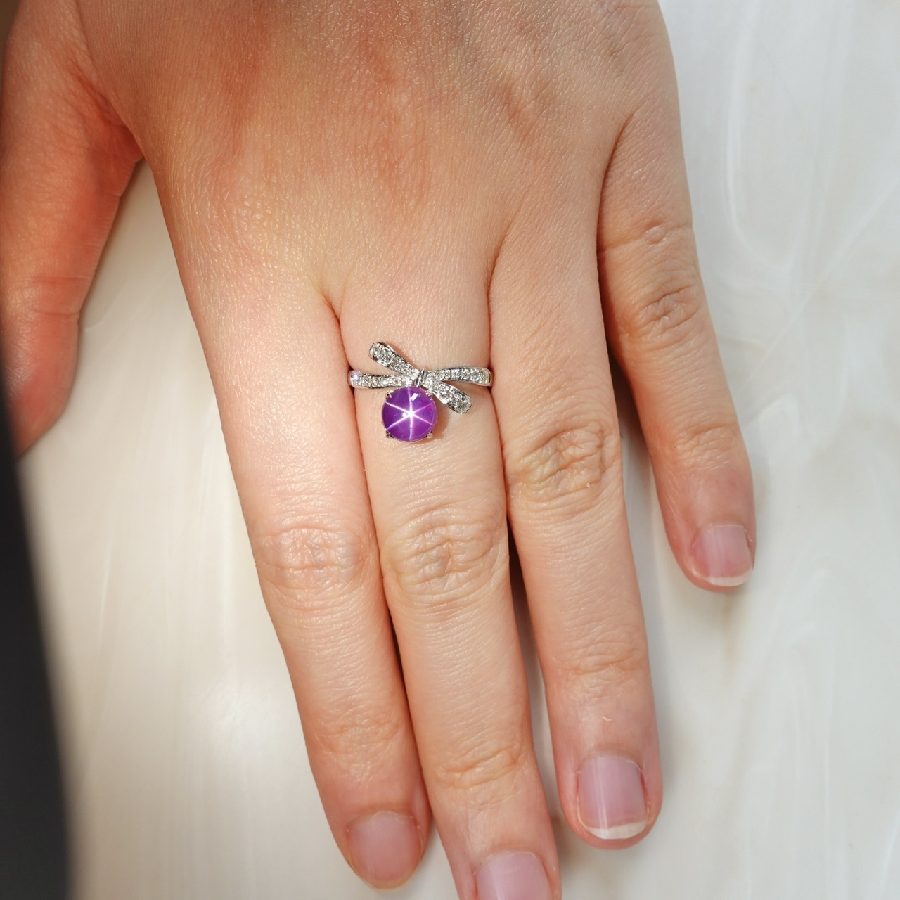 1.97ct稀有藍紫色星光藍寶石鑽石18K金戒指 (帶寶石證書)