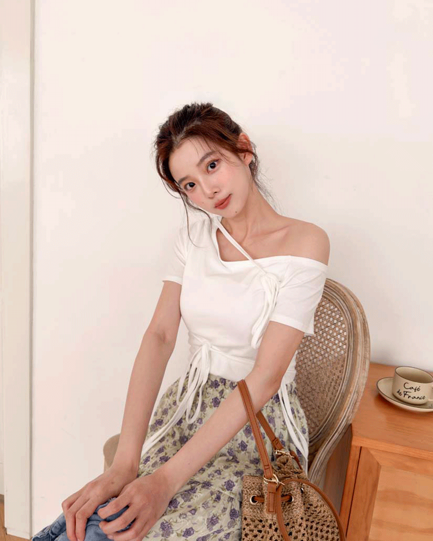 LINA LINA動人時分純色綁繩造型BRA TOP上衣-時尚白