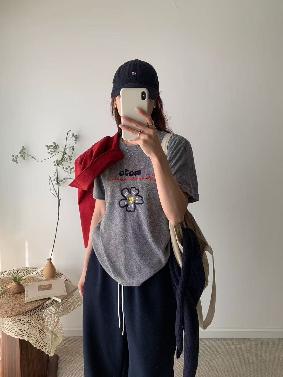 5013-立體花朵柔軟羊絨觸感上衣