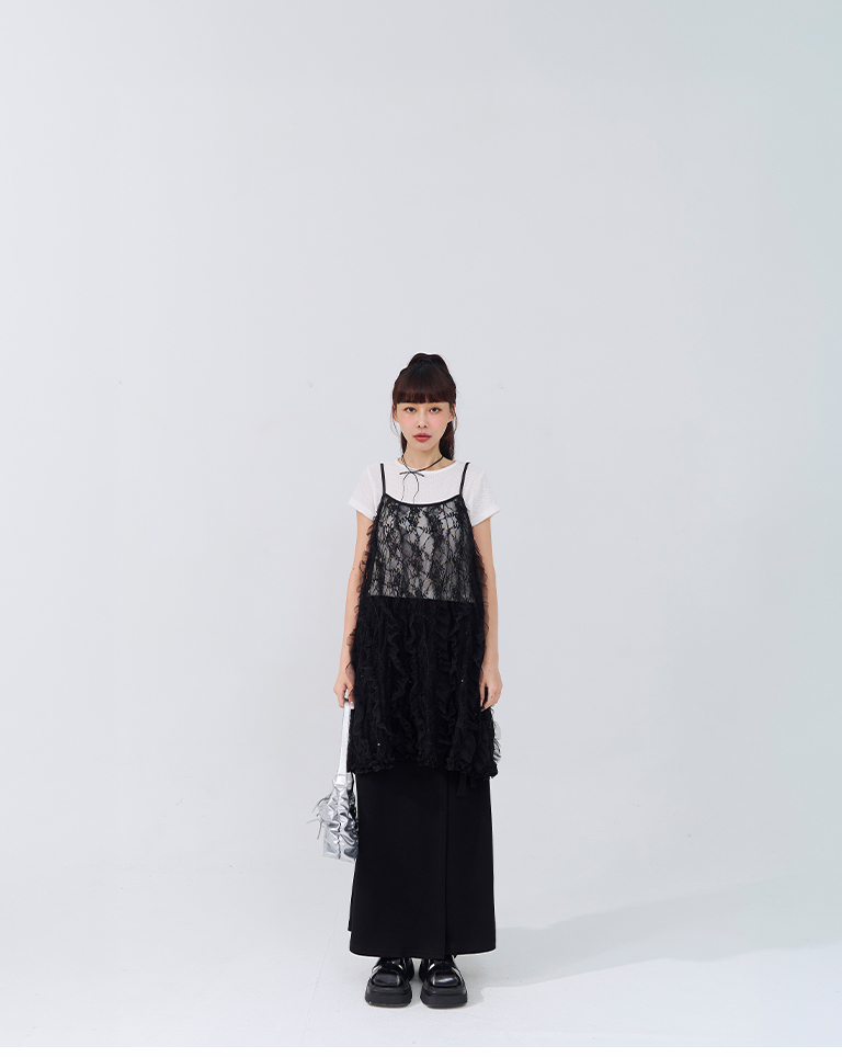 质感蕾丝透肤伞襬细肩罩衫 两色售【01099555】现+预