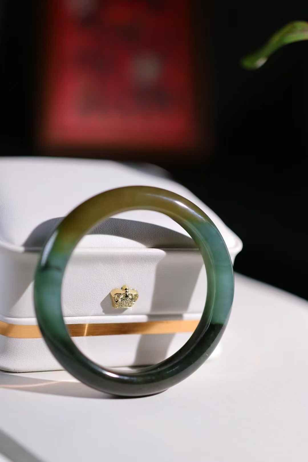 和田玉特色三色手鐲,天然和田玉軟玉