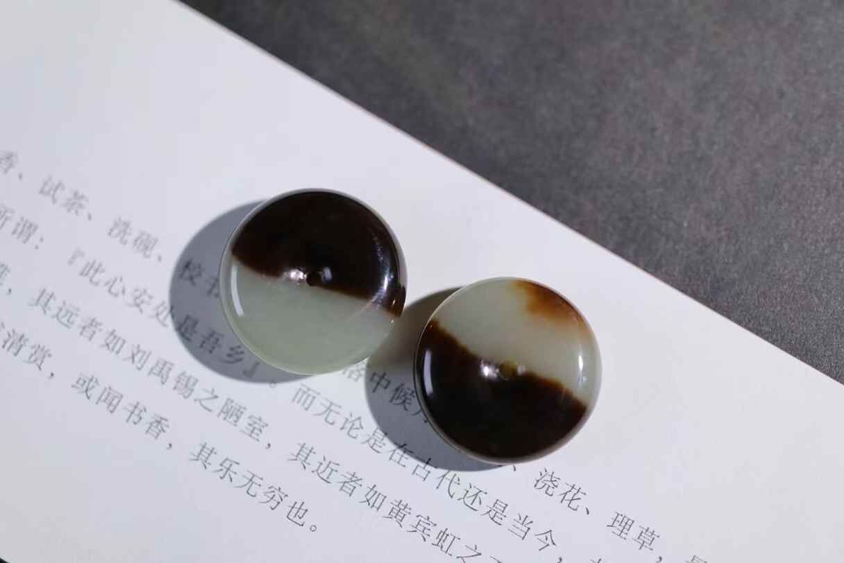 36729 和田玉且末糖白玉平安扣