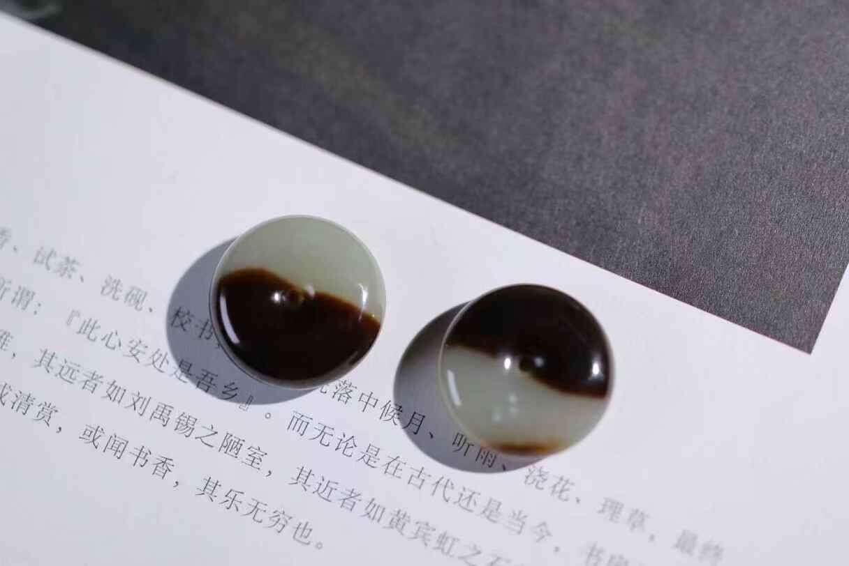 36729 和田玉且末糖白玉平安扣