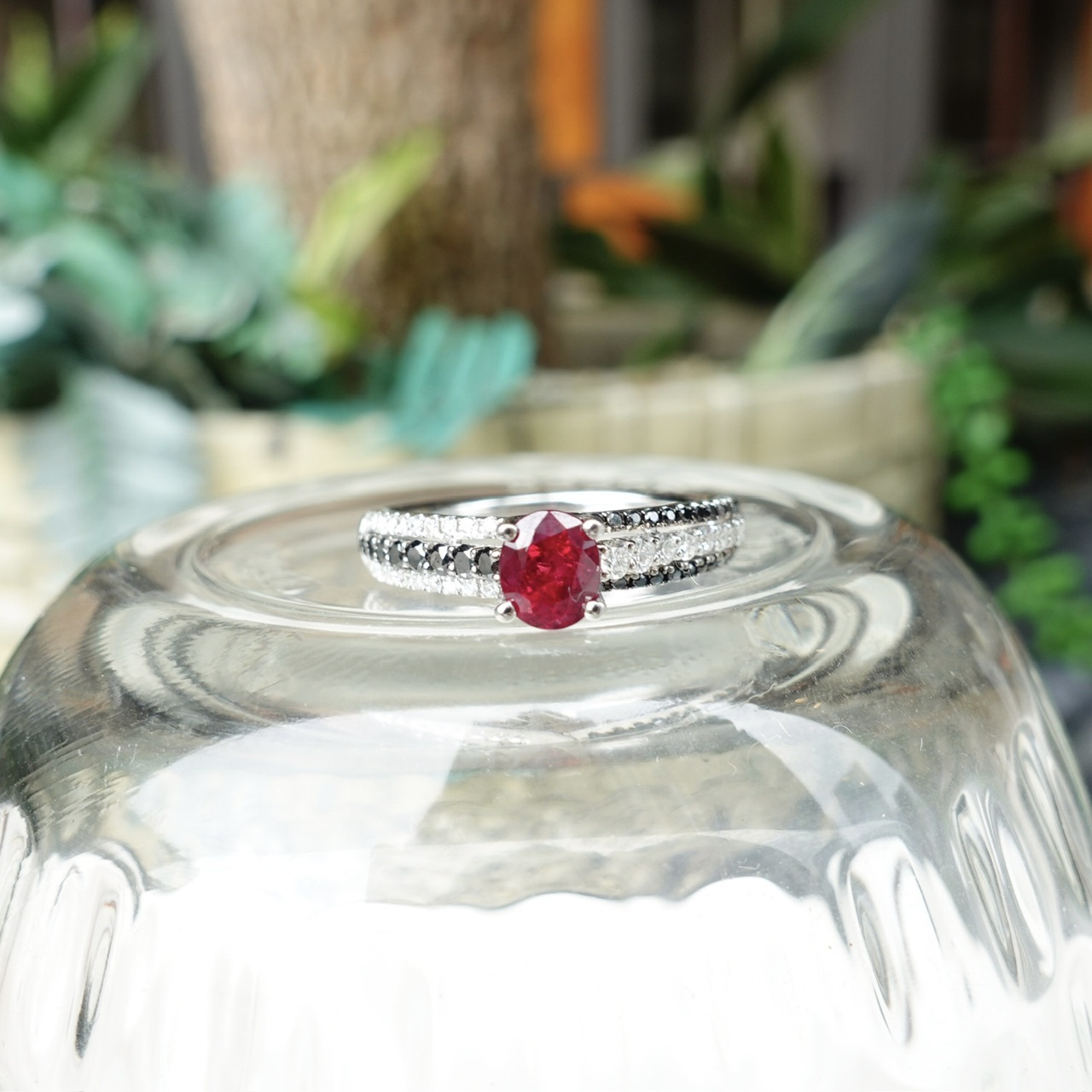 0.87ct天然紅寶石鑽石18K金戒指