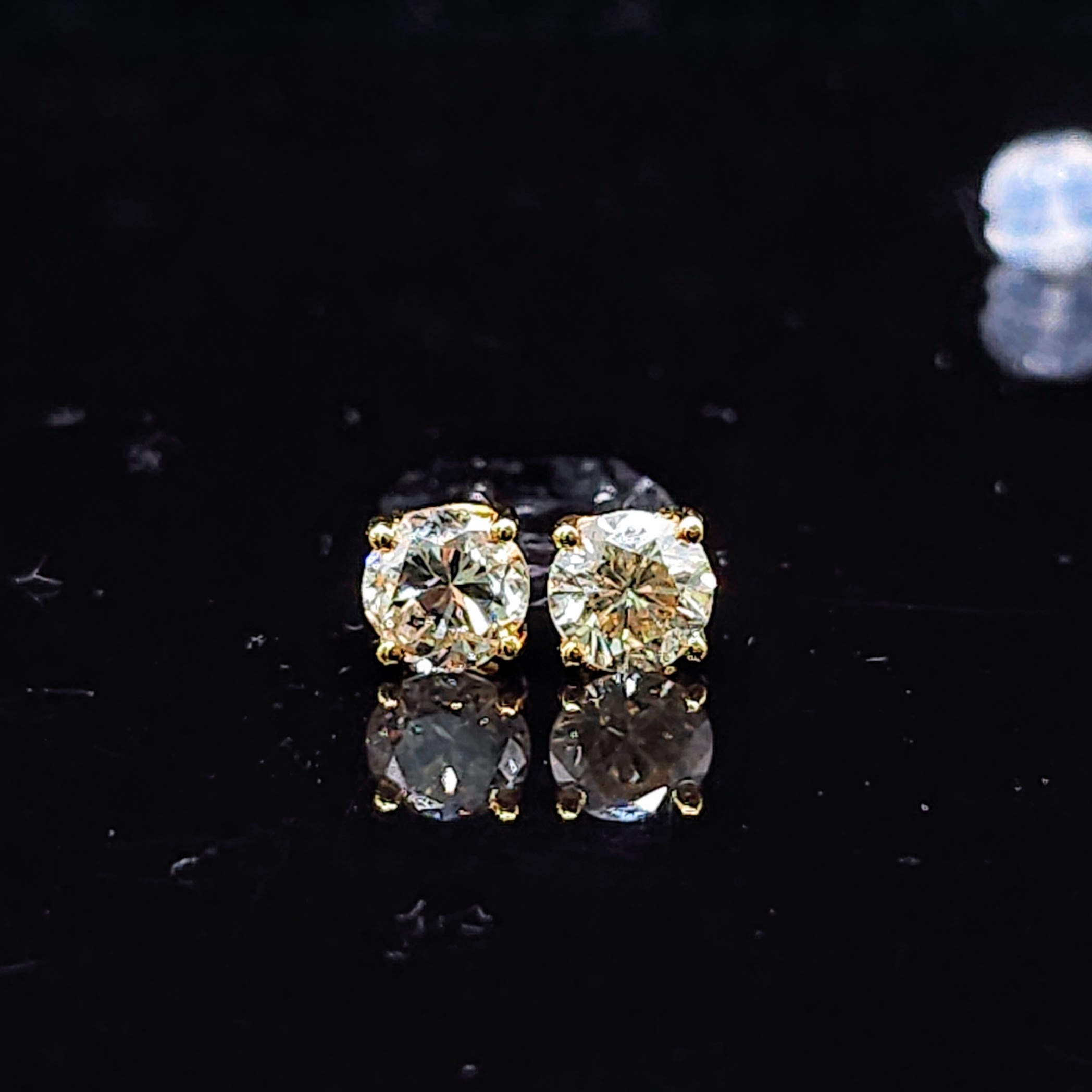 全新18K金【主石1卡16份黃鑽】耳環