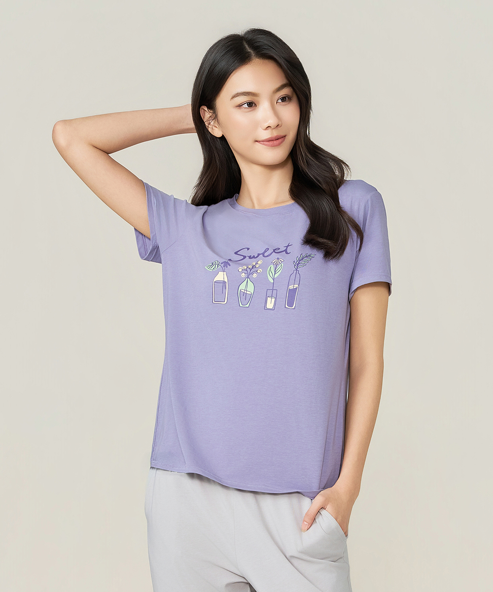 自由空間-圓舞曲 親密棉柔女印花圓領短袖衫 UE025526