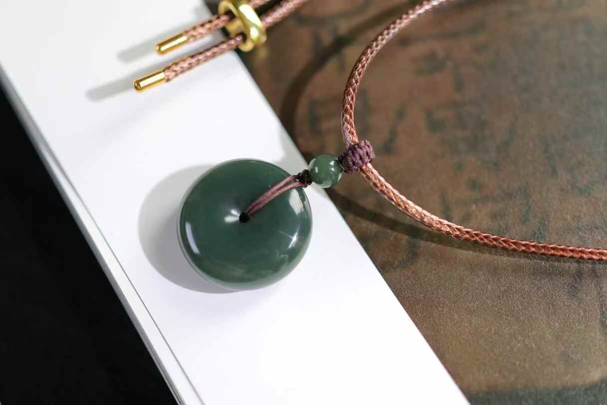 和田玉且末藍平安扣 (24mm直徑),天然和田玉軟玉