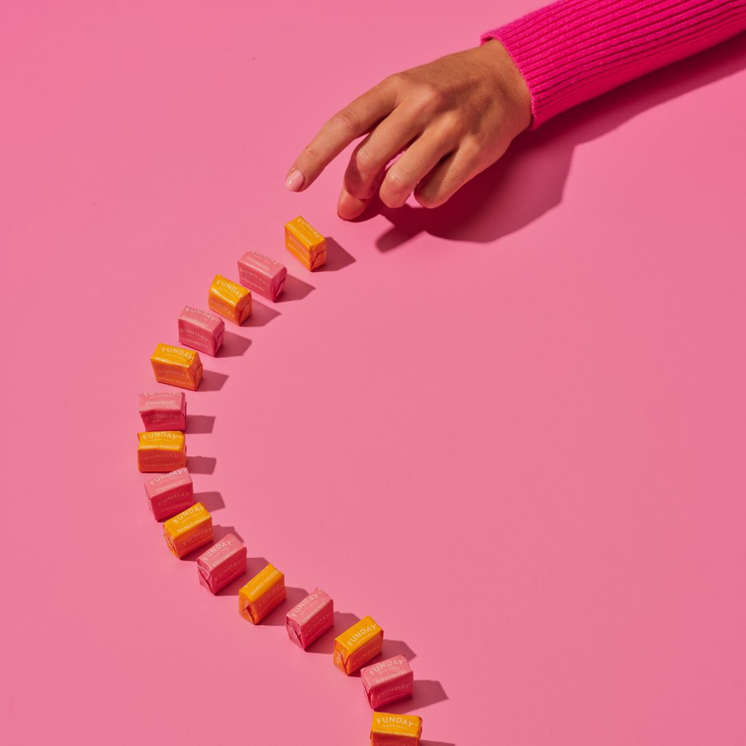 Funday 純素無添加糖 繽粉水果味嚼糖 (士多啤梨 +香芒熱情果味)  45g