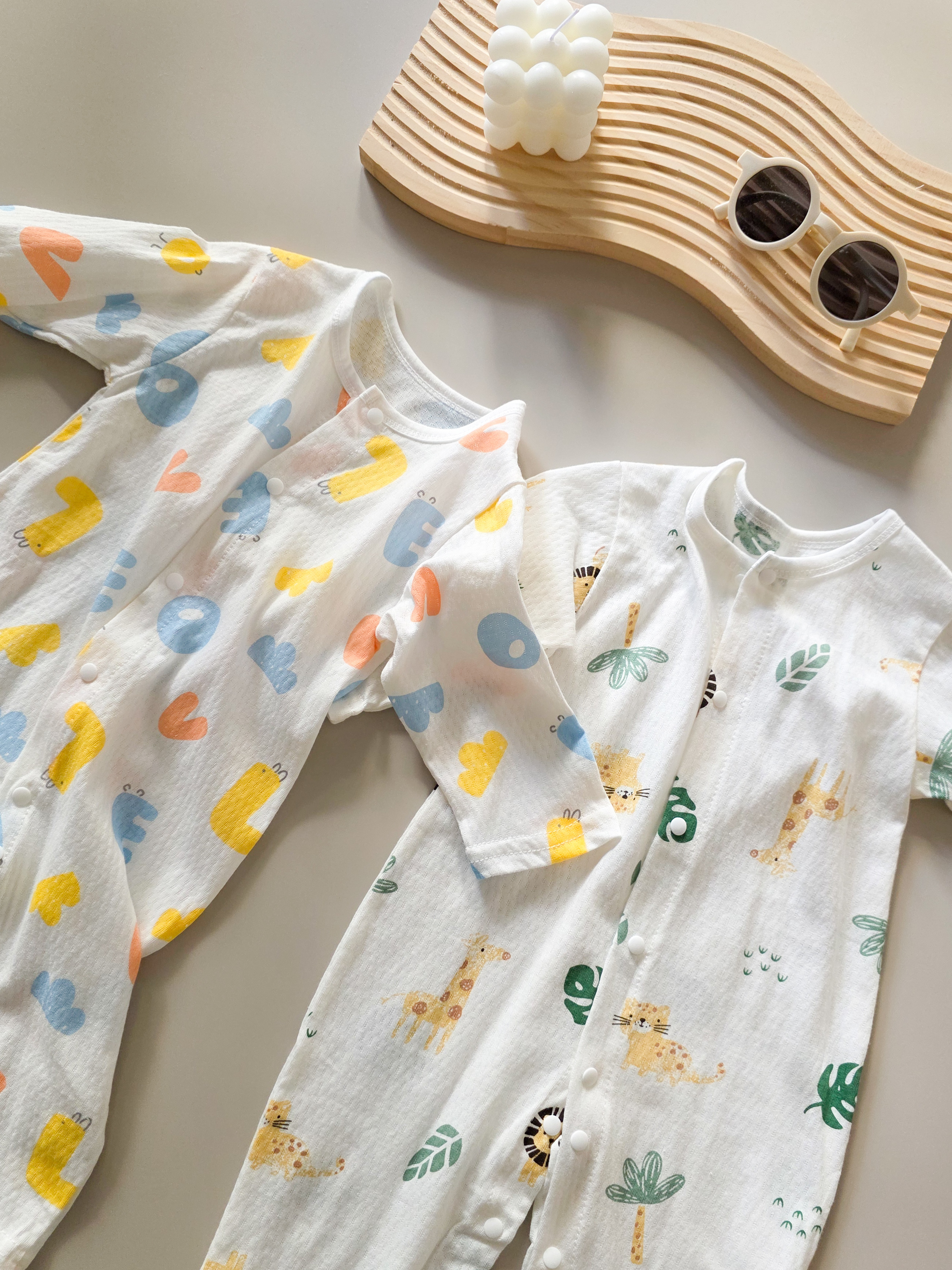 彩色字母 空調長袖連身衣