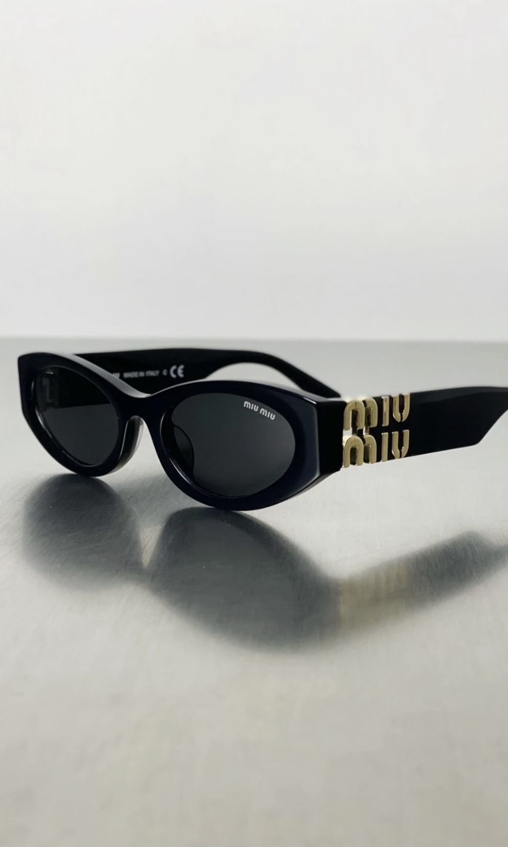 MiuMiu Eyewear系列 太陽眼鏡 石板灰鏡片