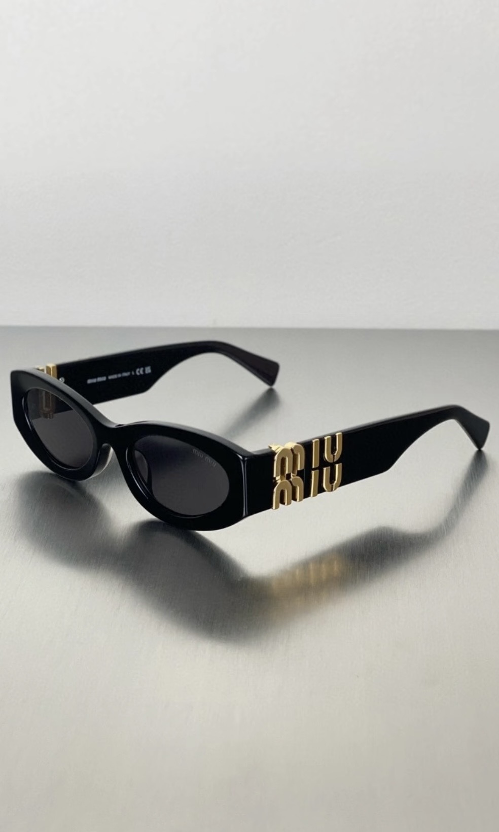 MiuMiu Eyewear系列 太陽眼鏡 石板灰鏡片