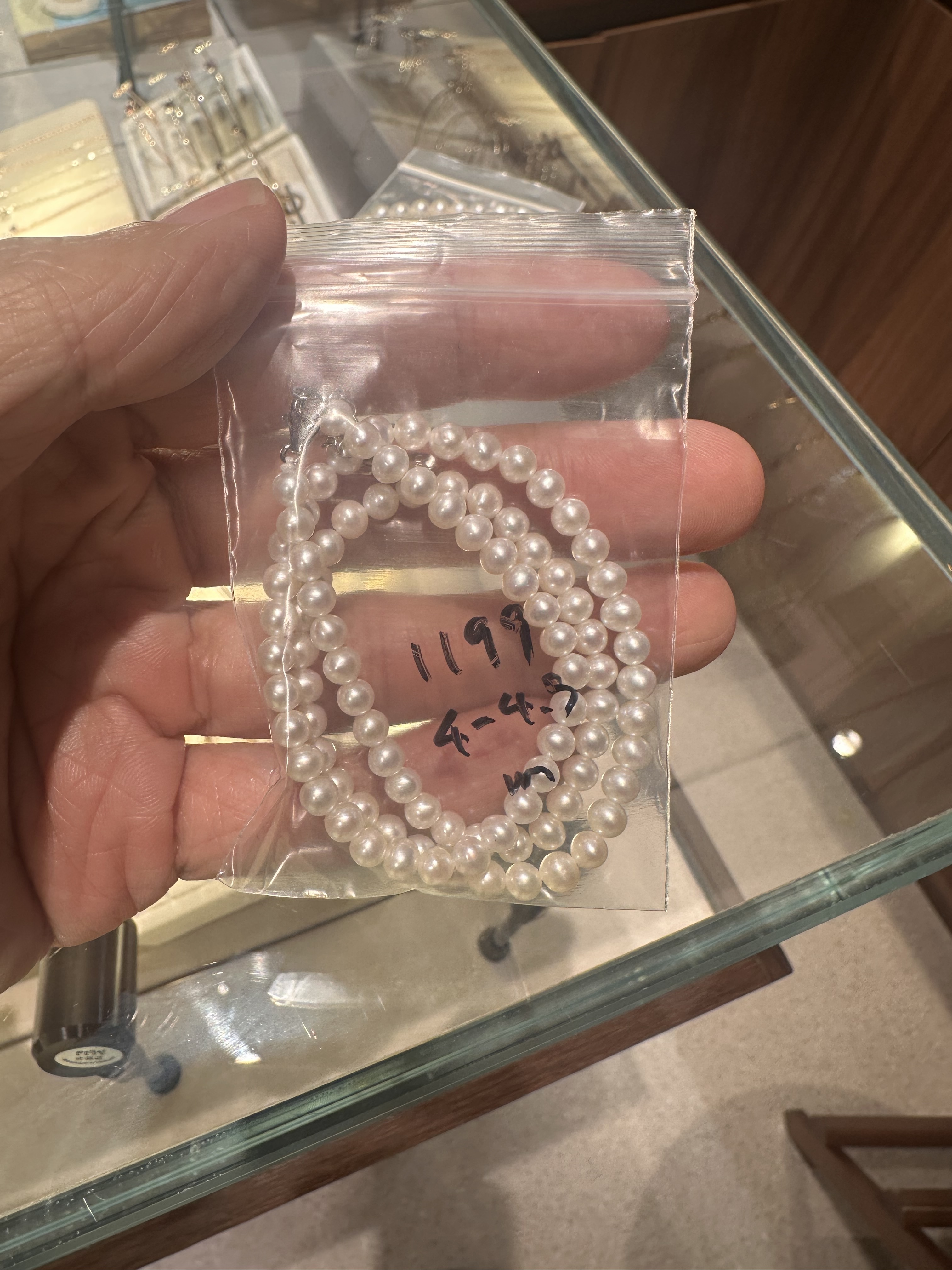 Svn119 (淡水珍珠頸鏈 4-4.5mm)