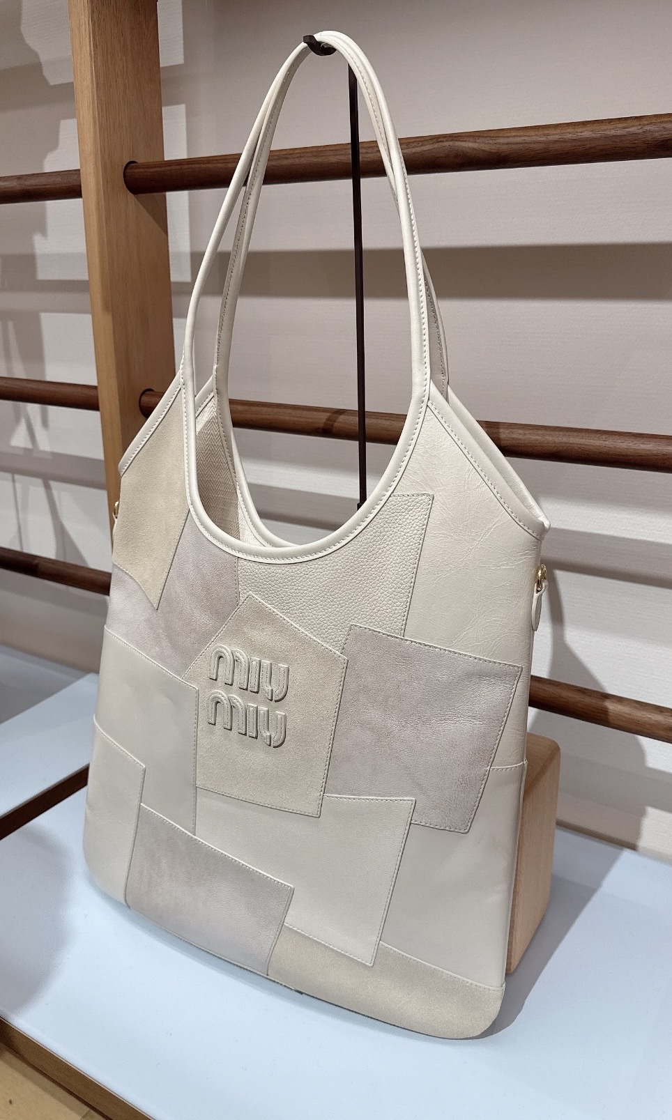 MiuMiu Ivy Tote Bag 粉筆白