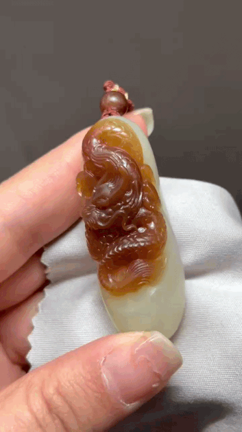 36736 和田玉金山糖白龍