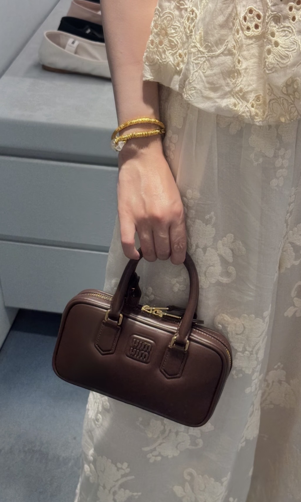 Miu Miu Arcardie系列 迷你保齡球包 石南木色