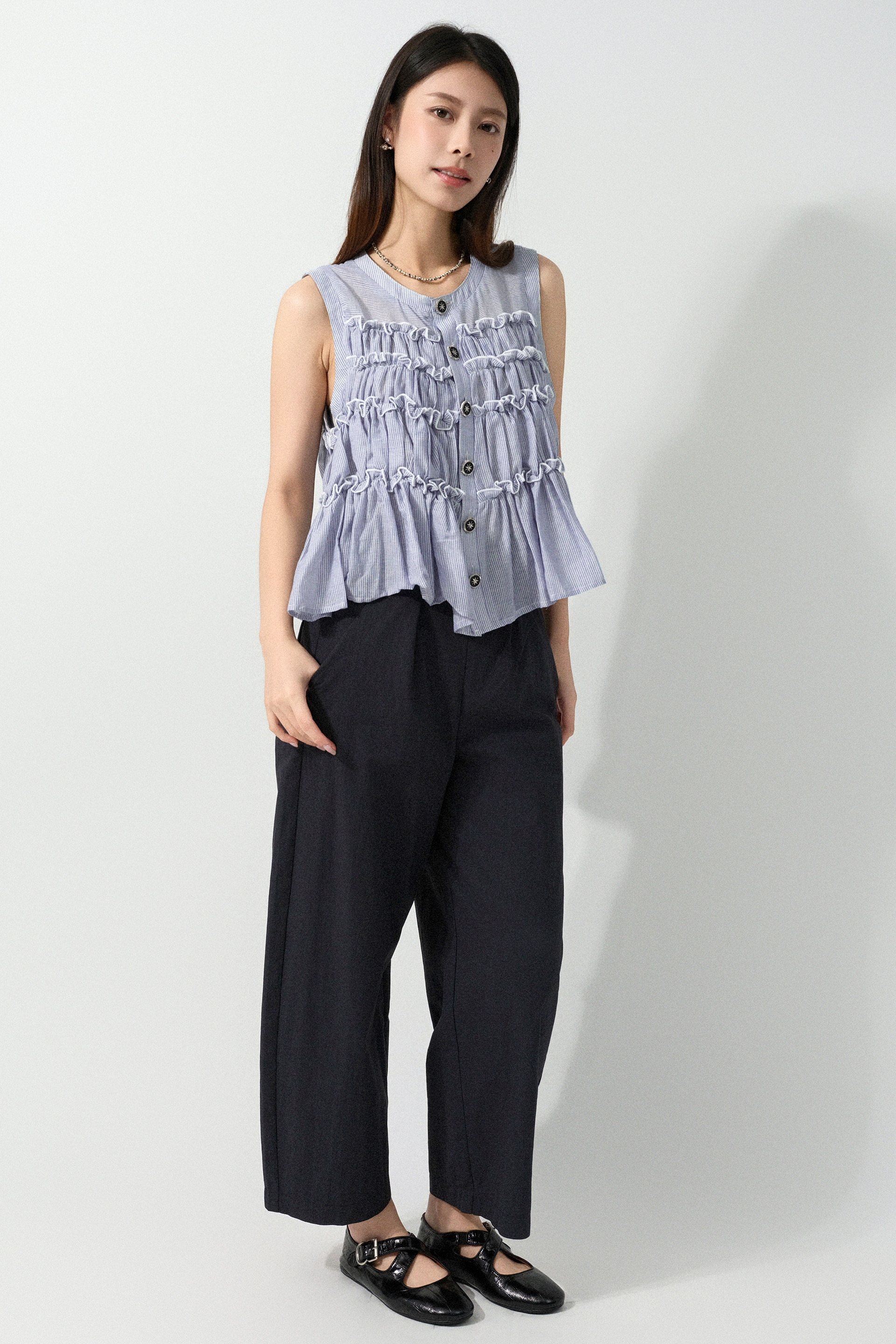 喼鈕扣腰帶闊西褲（預購產品）