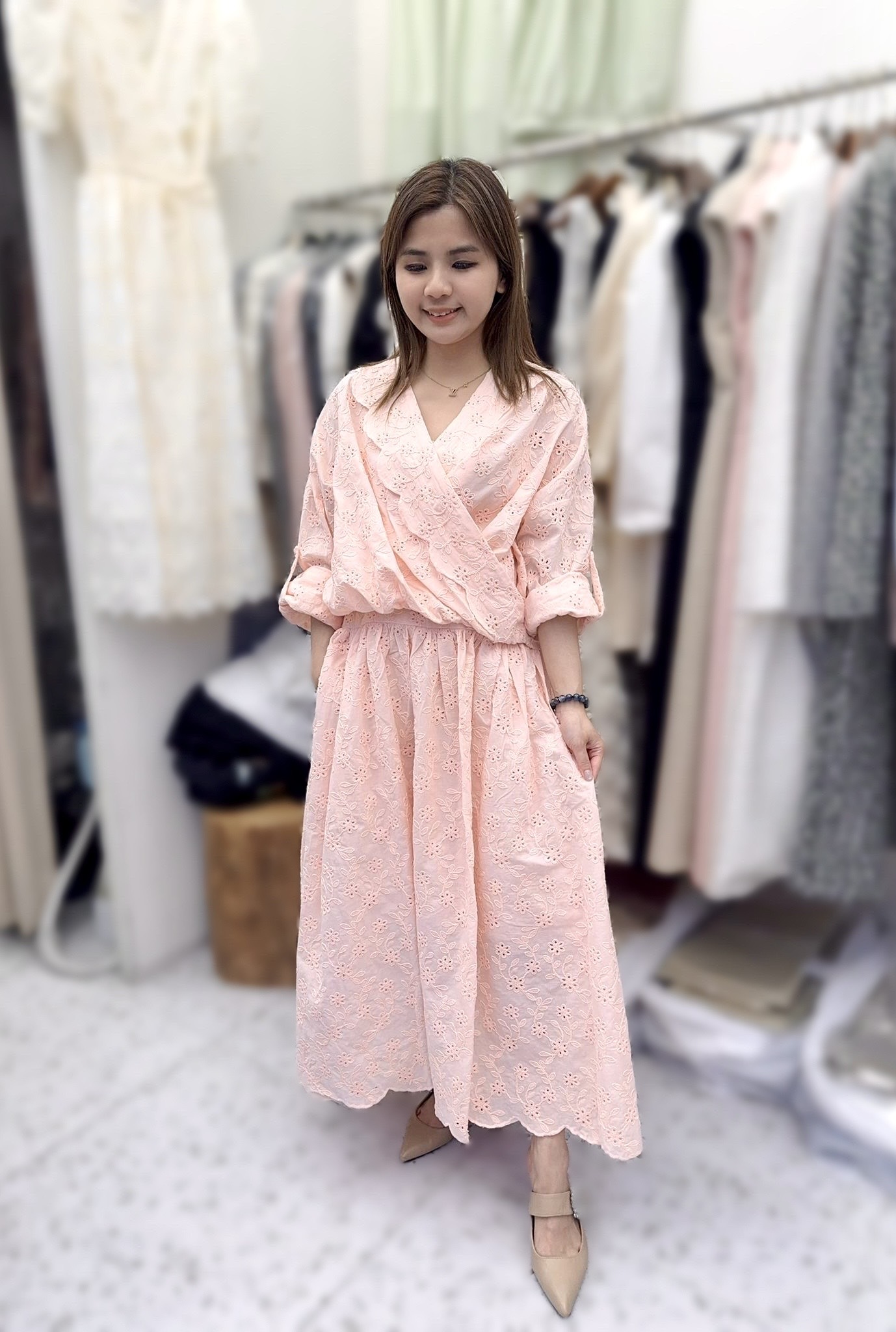 CT02 （一套 )胸  56  長17-23 / 腰24-31  HIP 62 長34  $1099 (一口價)