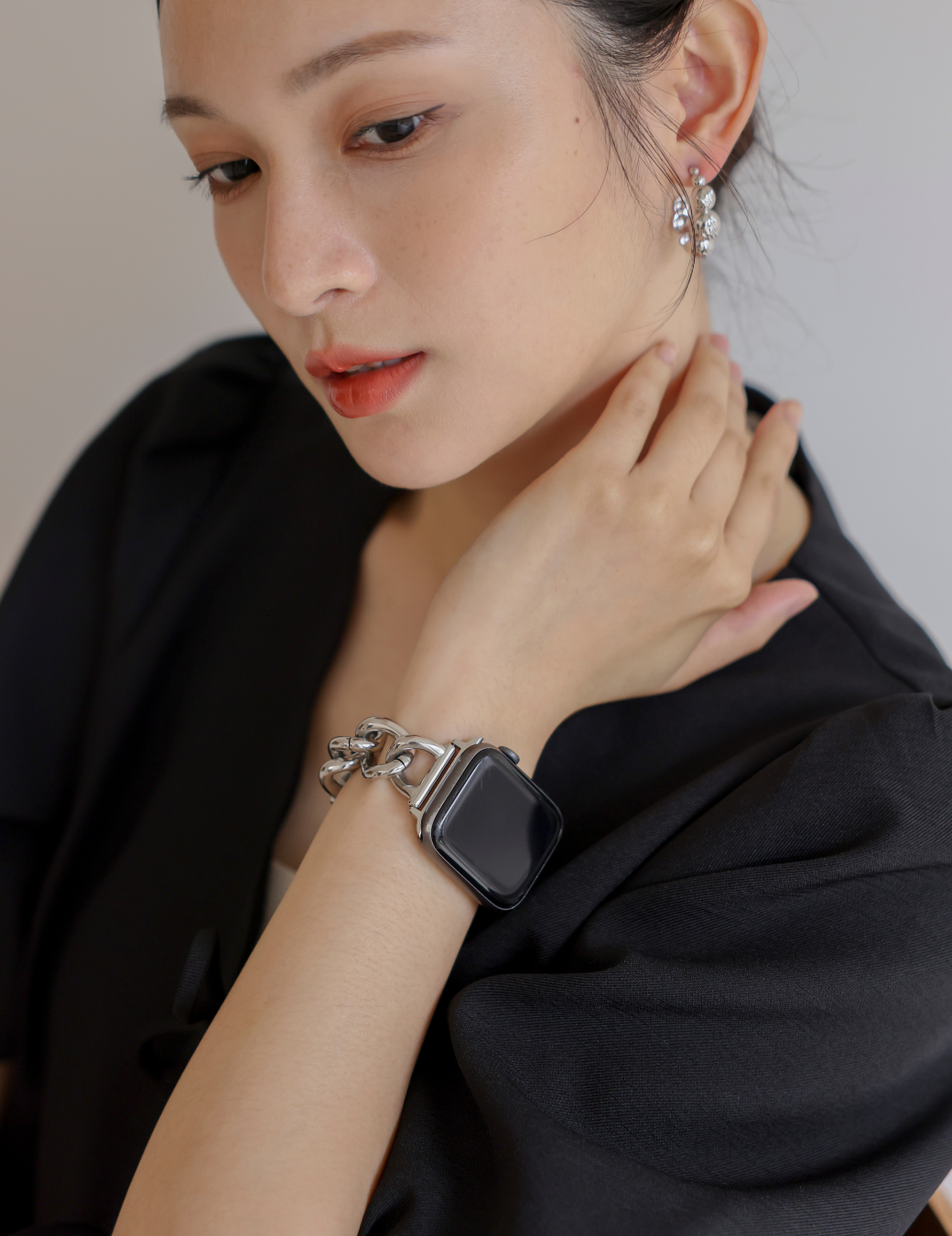 Apple Watch 不鏽鋼鎖鏈錶帶（銀色)