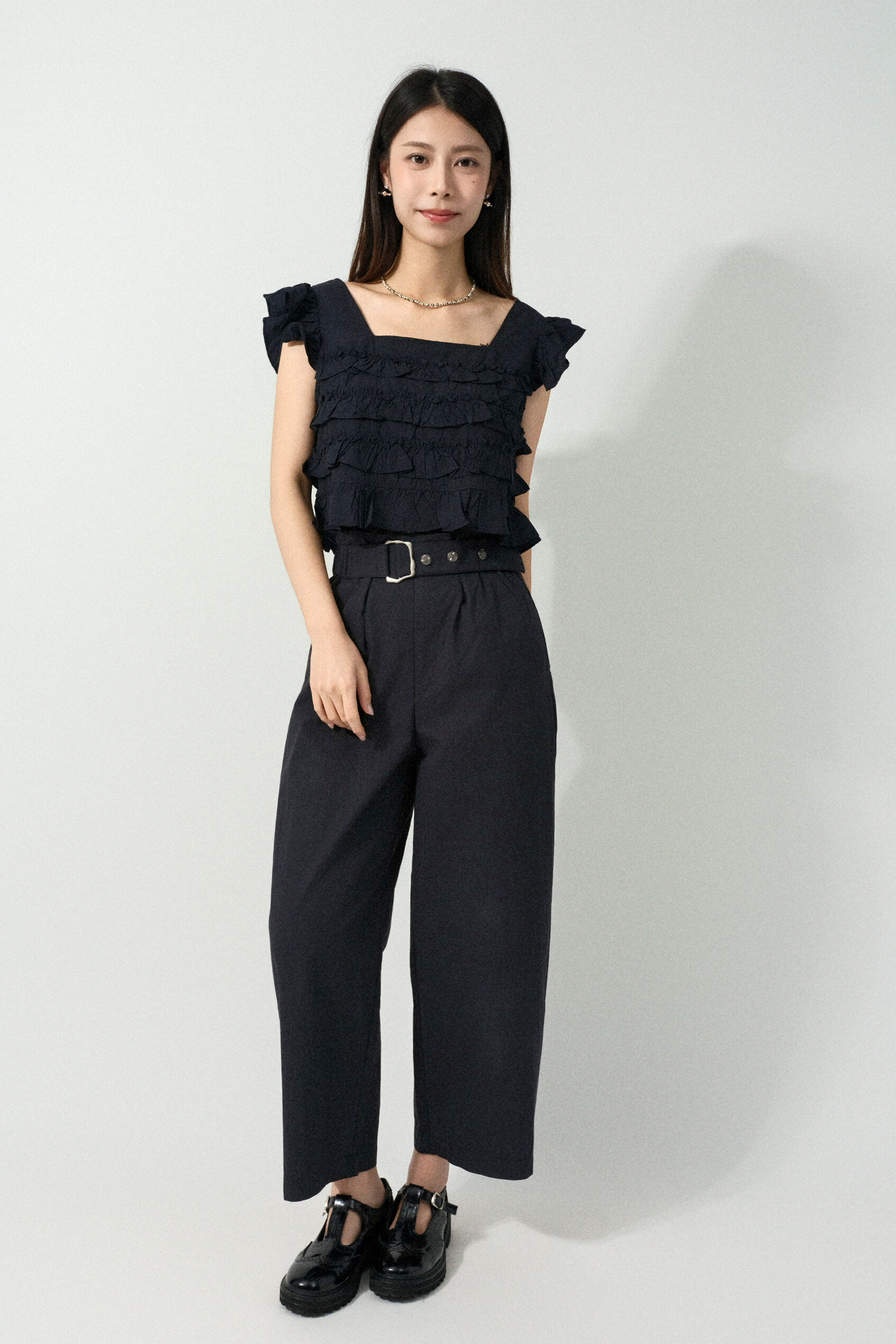 層層荷葉娃娃短背心 (預購產品）